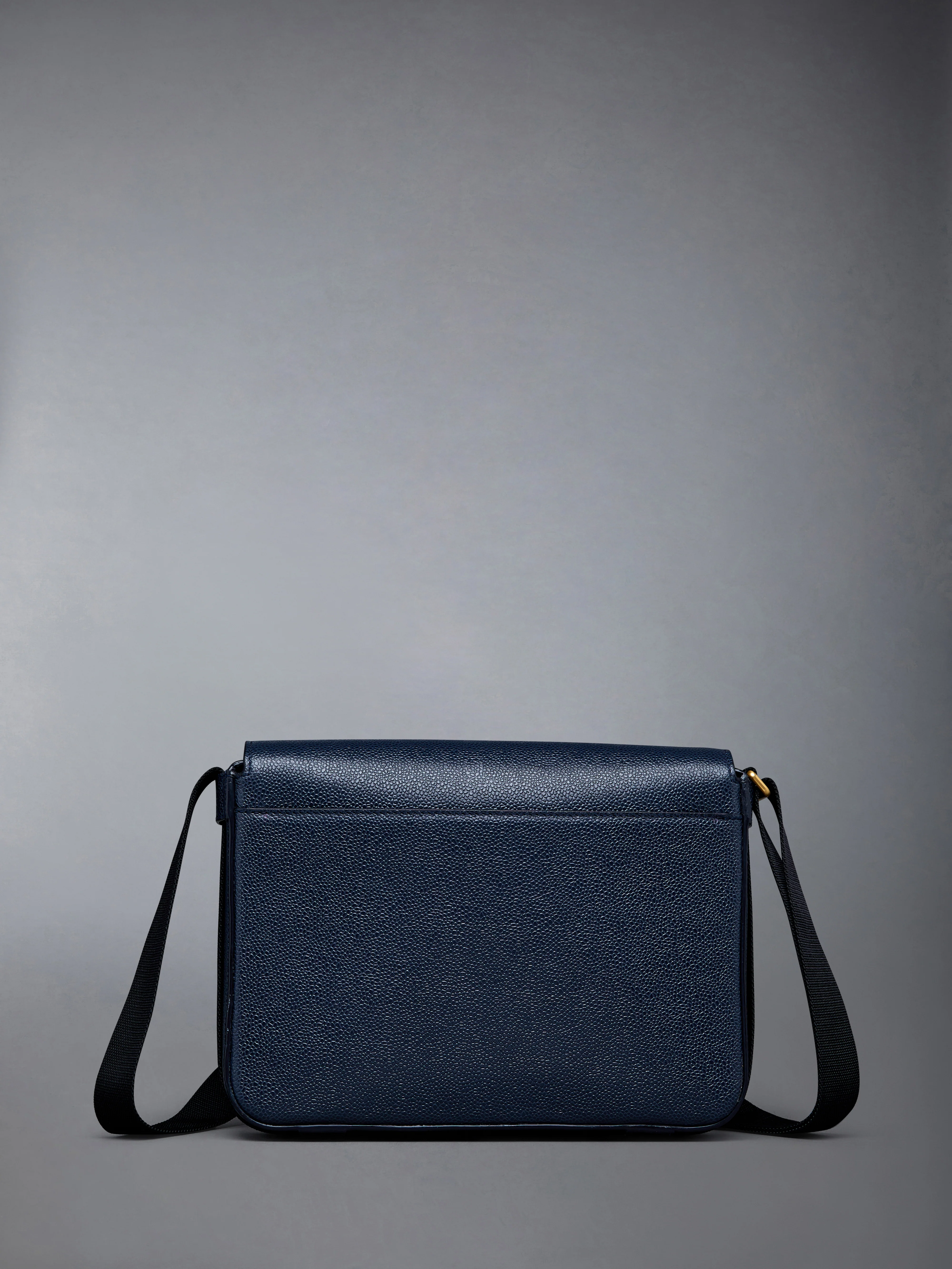 10181-pebble-grain-leather-reporter-bag-3.webp Pebble Grain Leather Reporter Bag