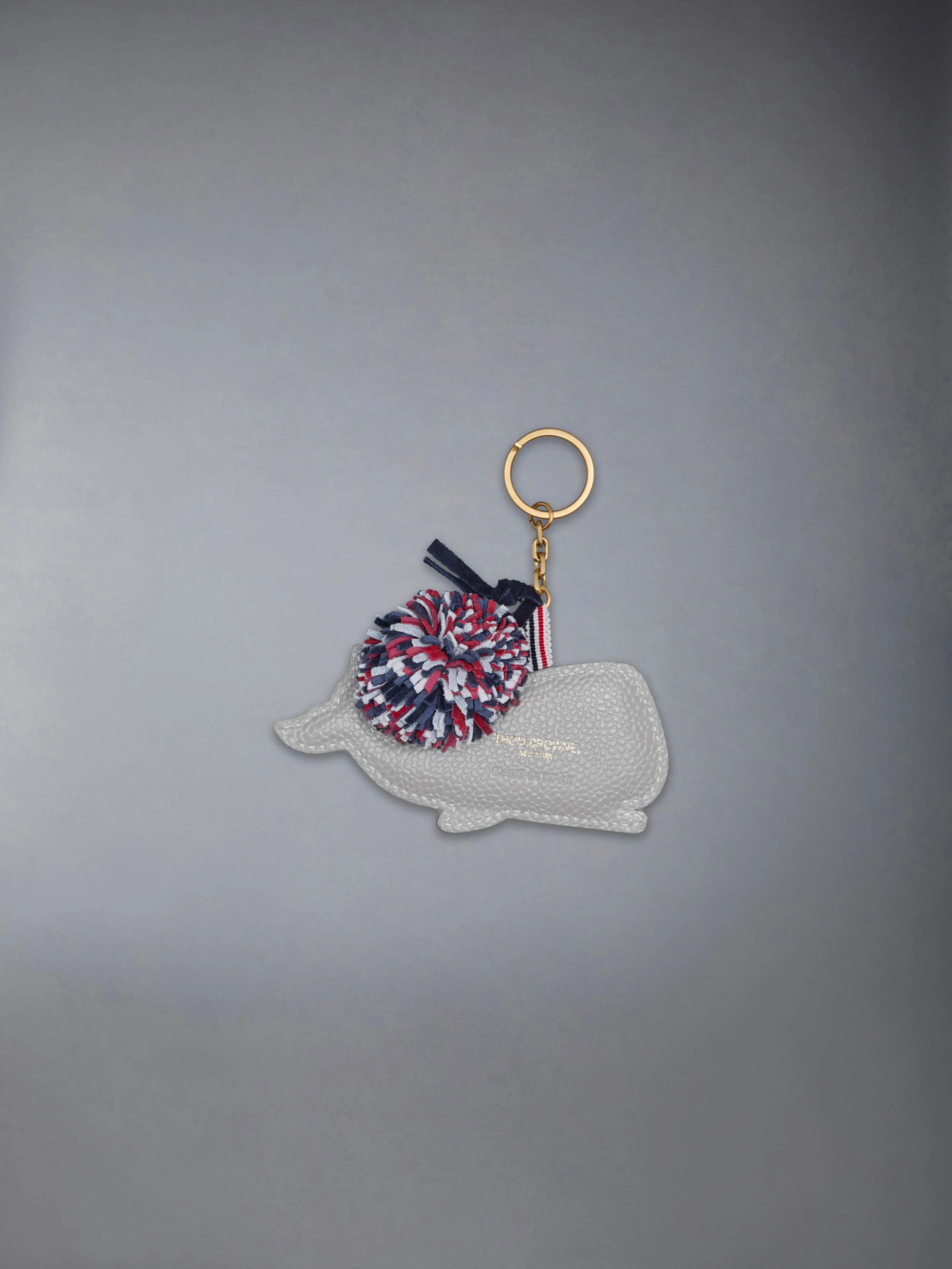 PEBBLE GRAIN LEATHER RWB-POM POM WHALE KEYRING