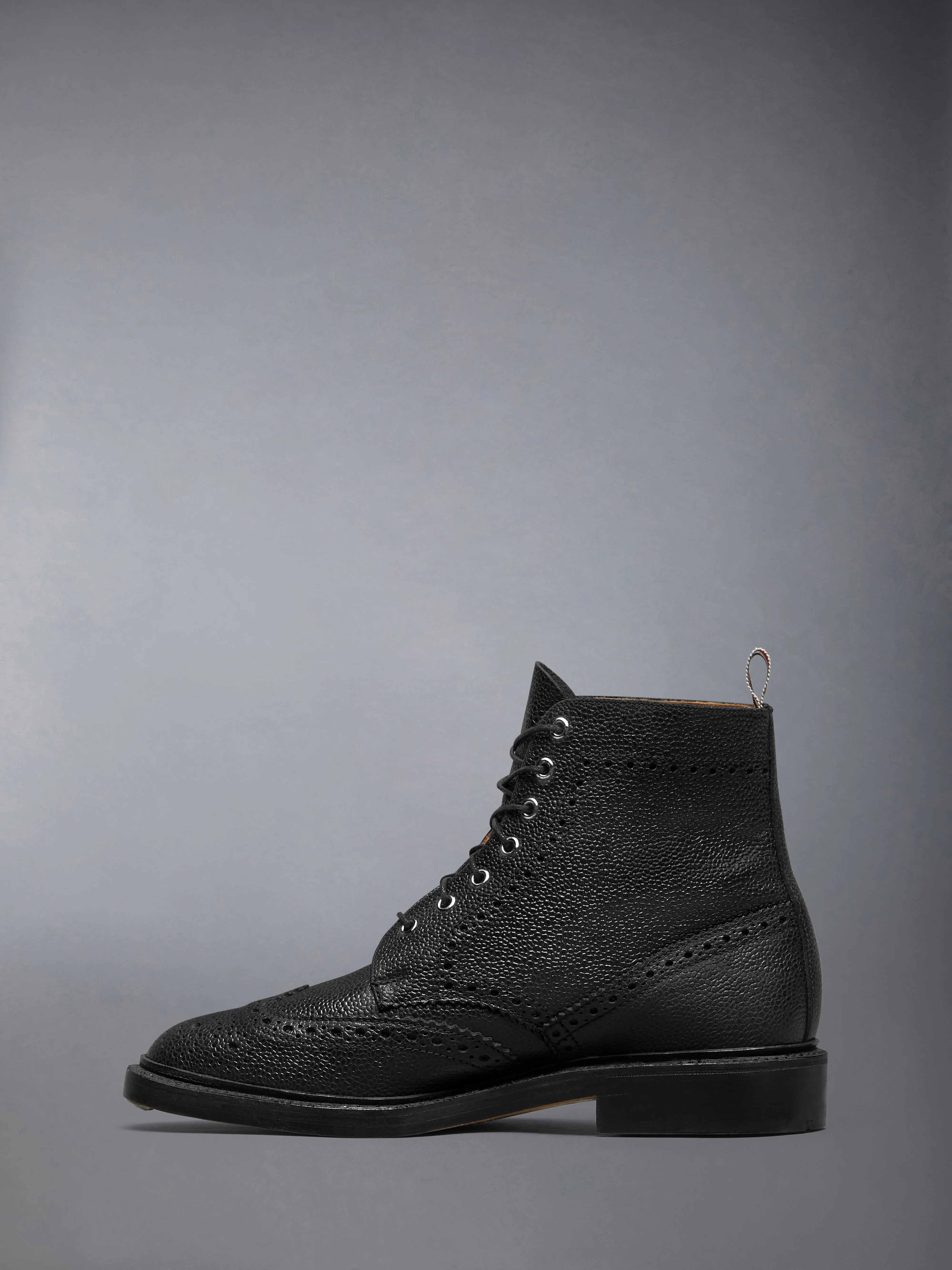 10200-pebble-grain-leather-sole-wingtip-boot-3.webp PEBBLE GRAIN LEATHER SOLE WINGTIP BOOT