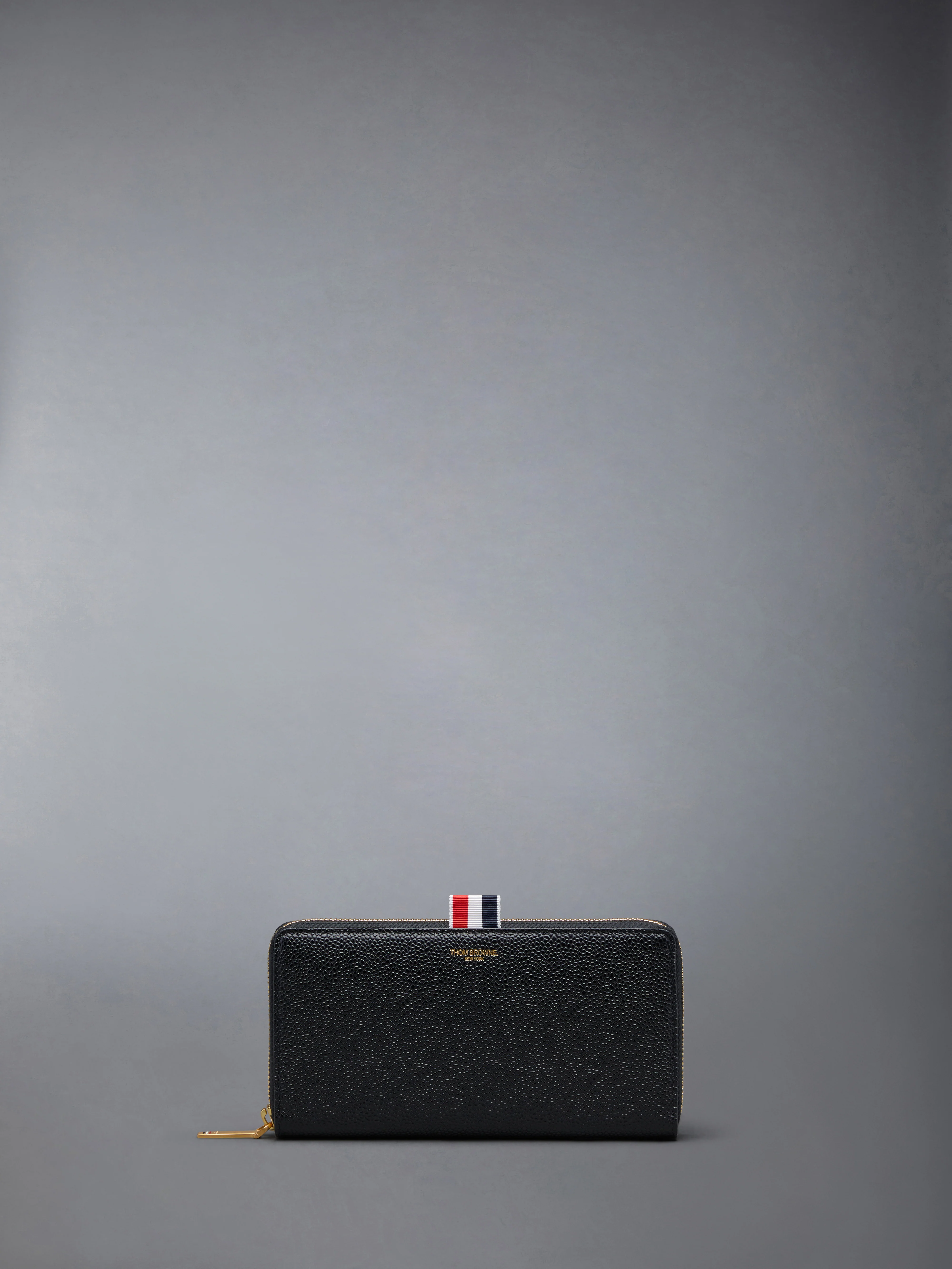 PEBBLE GRAIN LONG ZIP WALLET