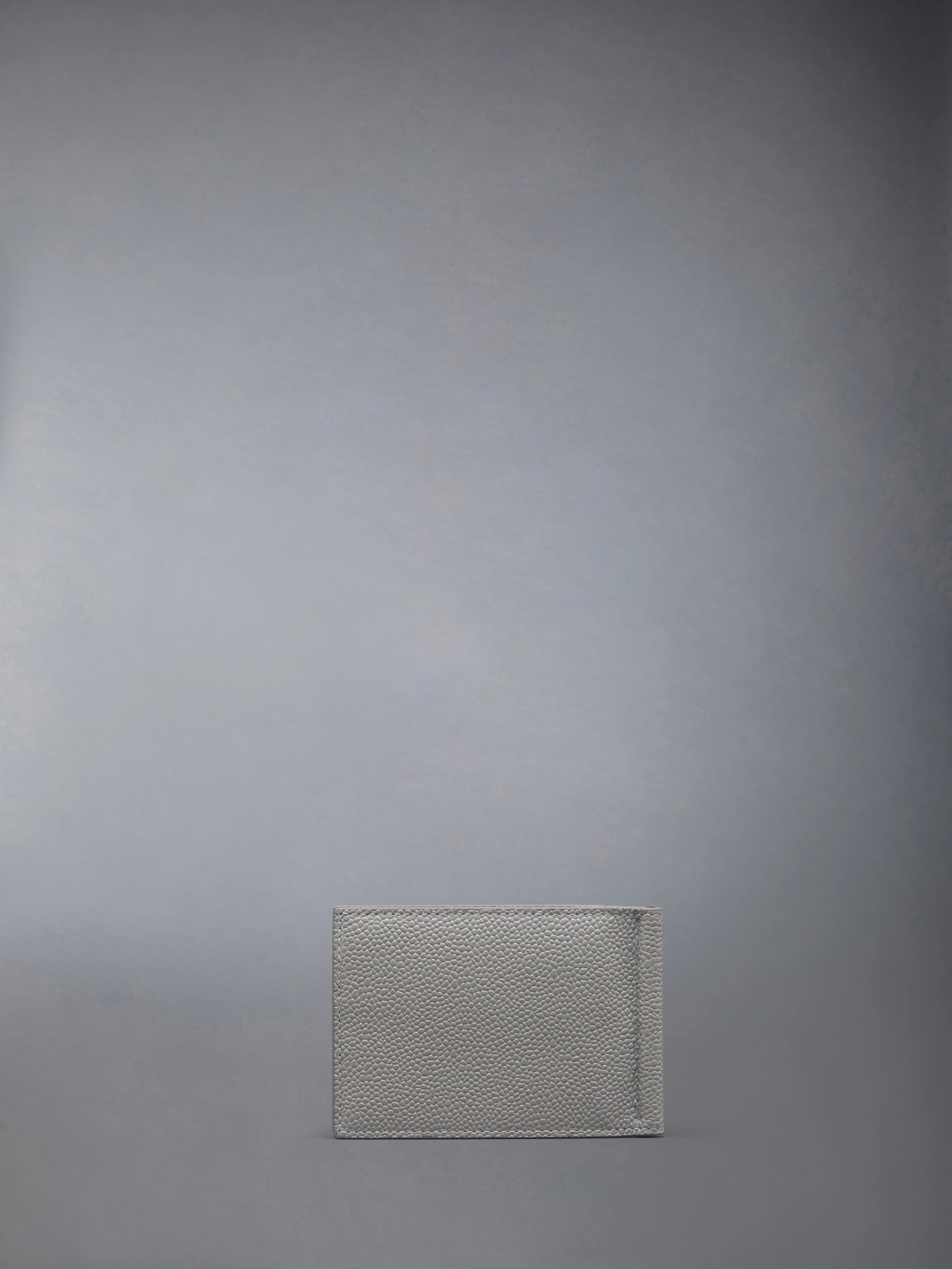 PEBBLE GRAIN MONEY CLIP WALLET
