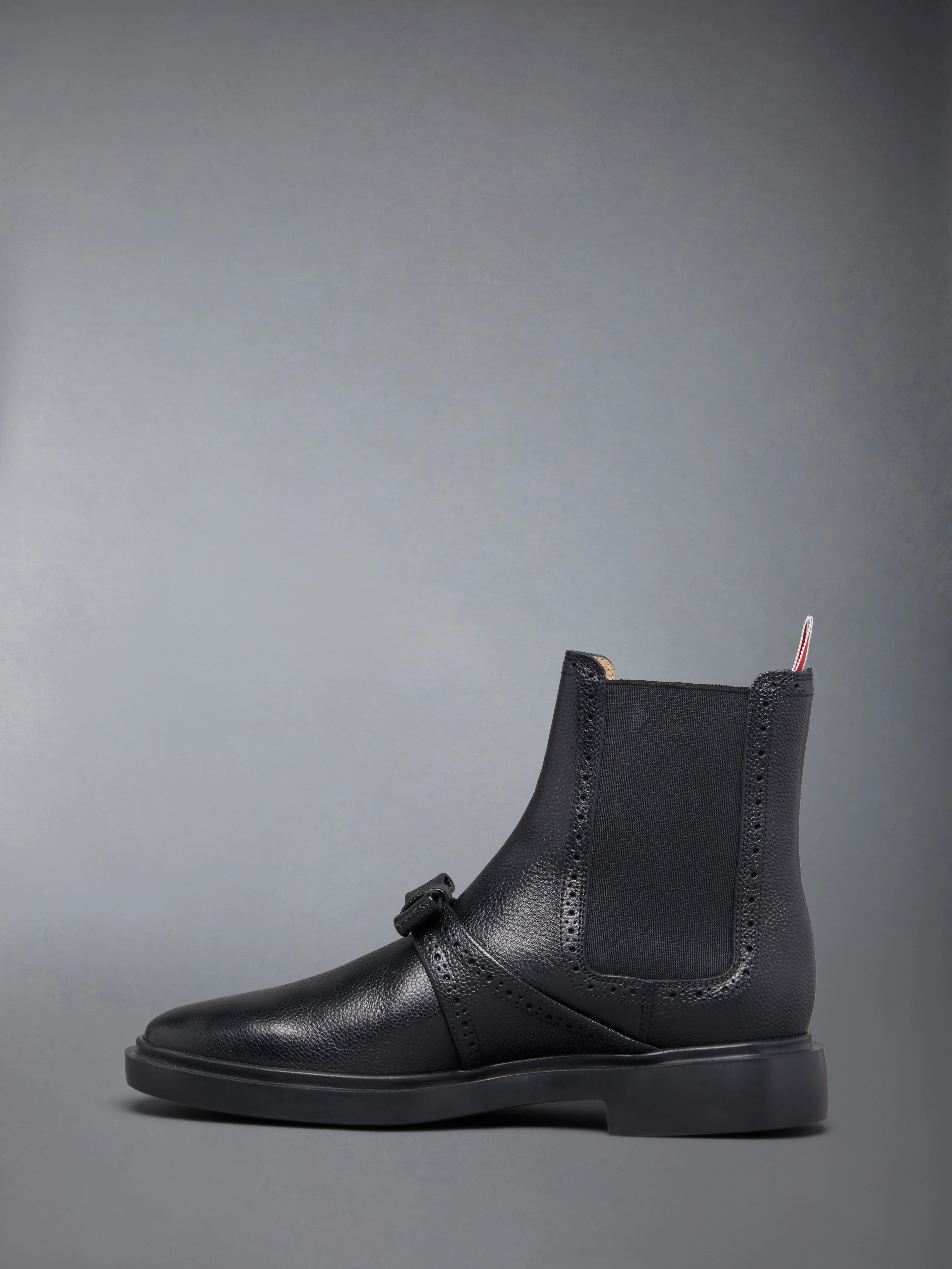 10351-pebble-grain-rubber-sole-brogue-bow-chelsea-boot-3.webp PEBBLE GRAIN RUBBER SOLE BROGUE BOW CHELSEA BOOT