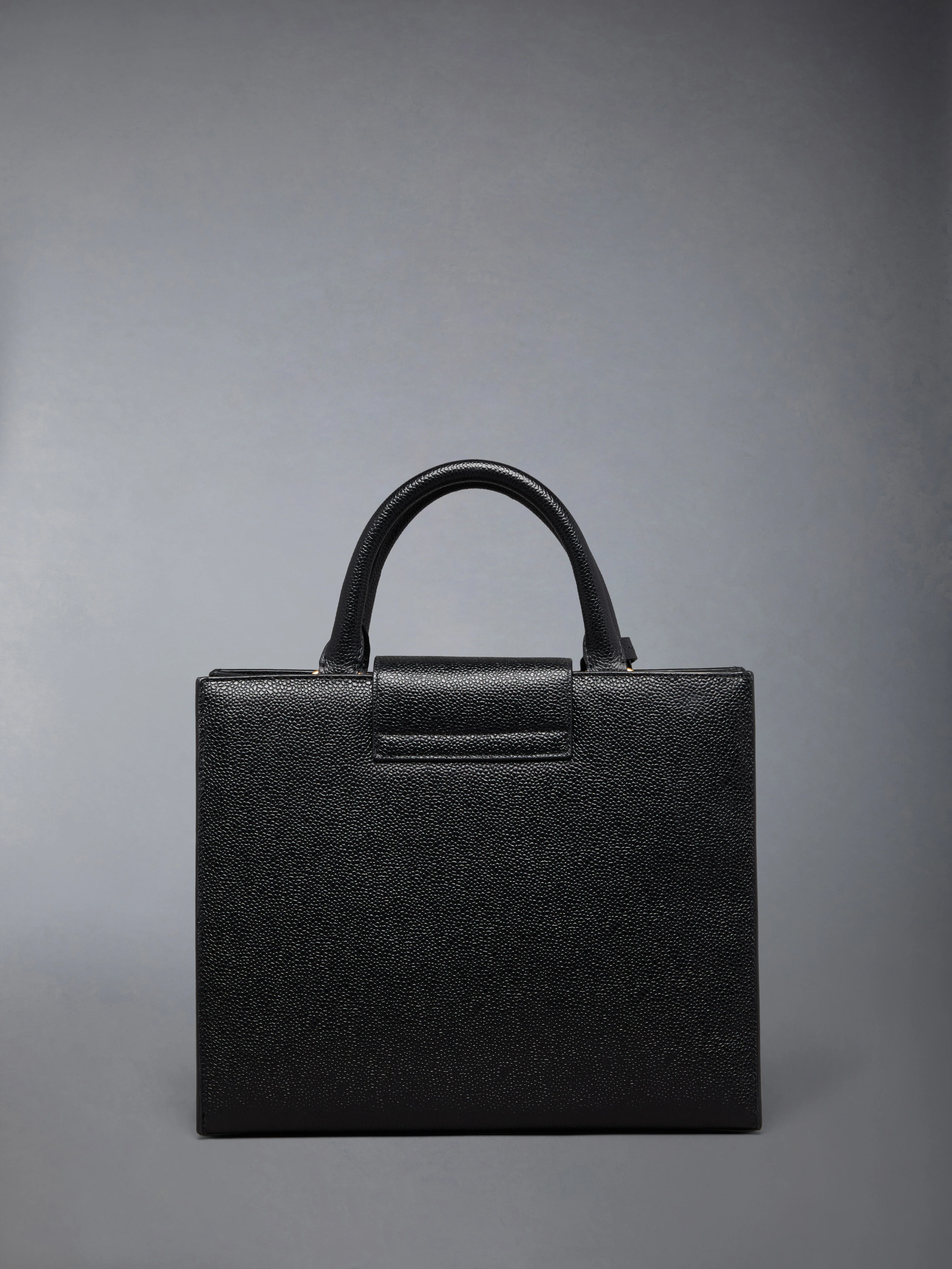 10422-pebble-grain-small-mr-thom-tote-3.webp PEBBLE GRAIN SMALL MR. THOM TOTE
