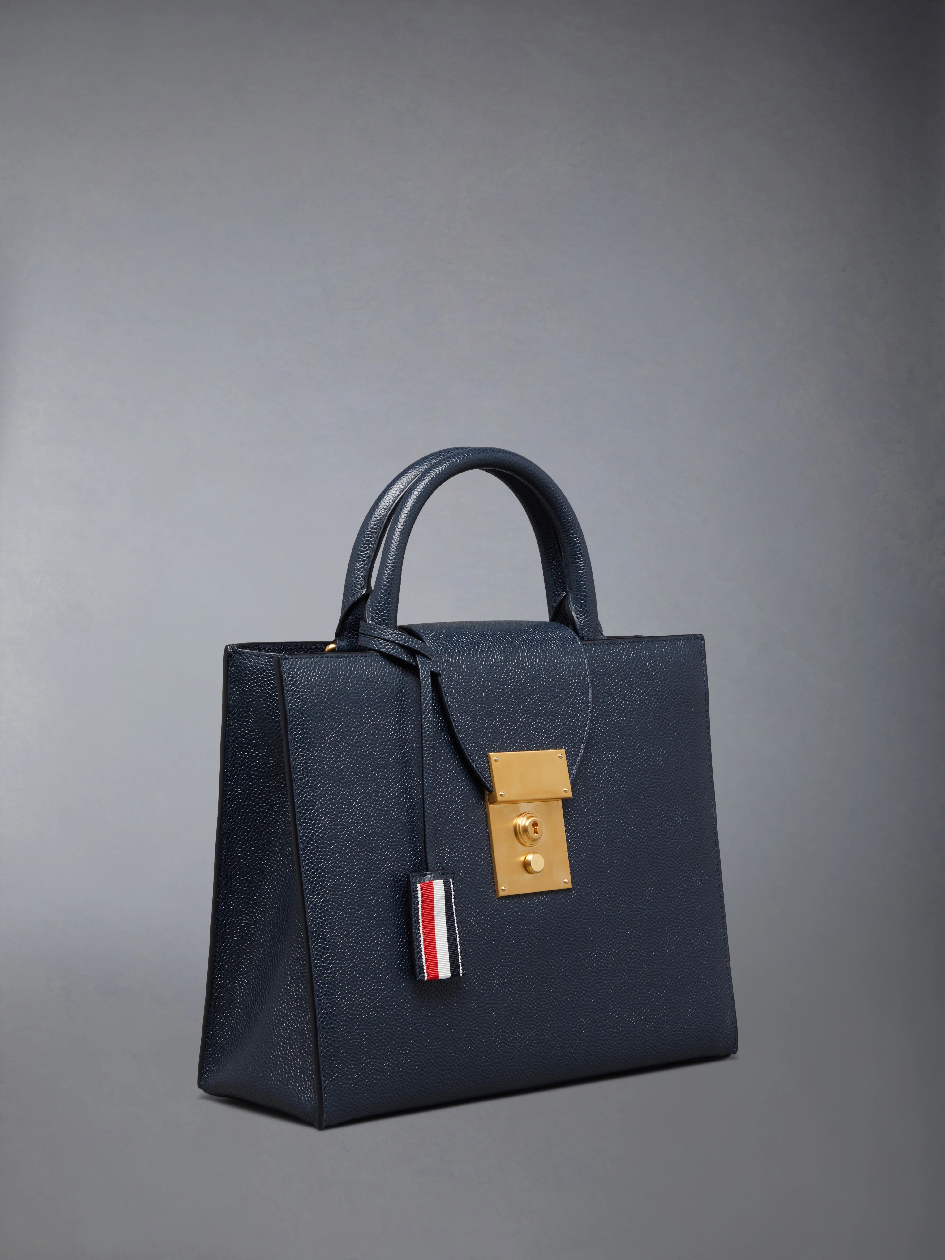 PEBBLE GRAIN SMALL MR. THOM TOTE