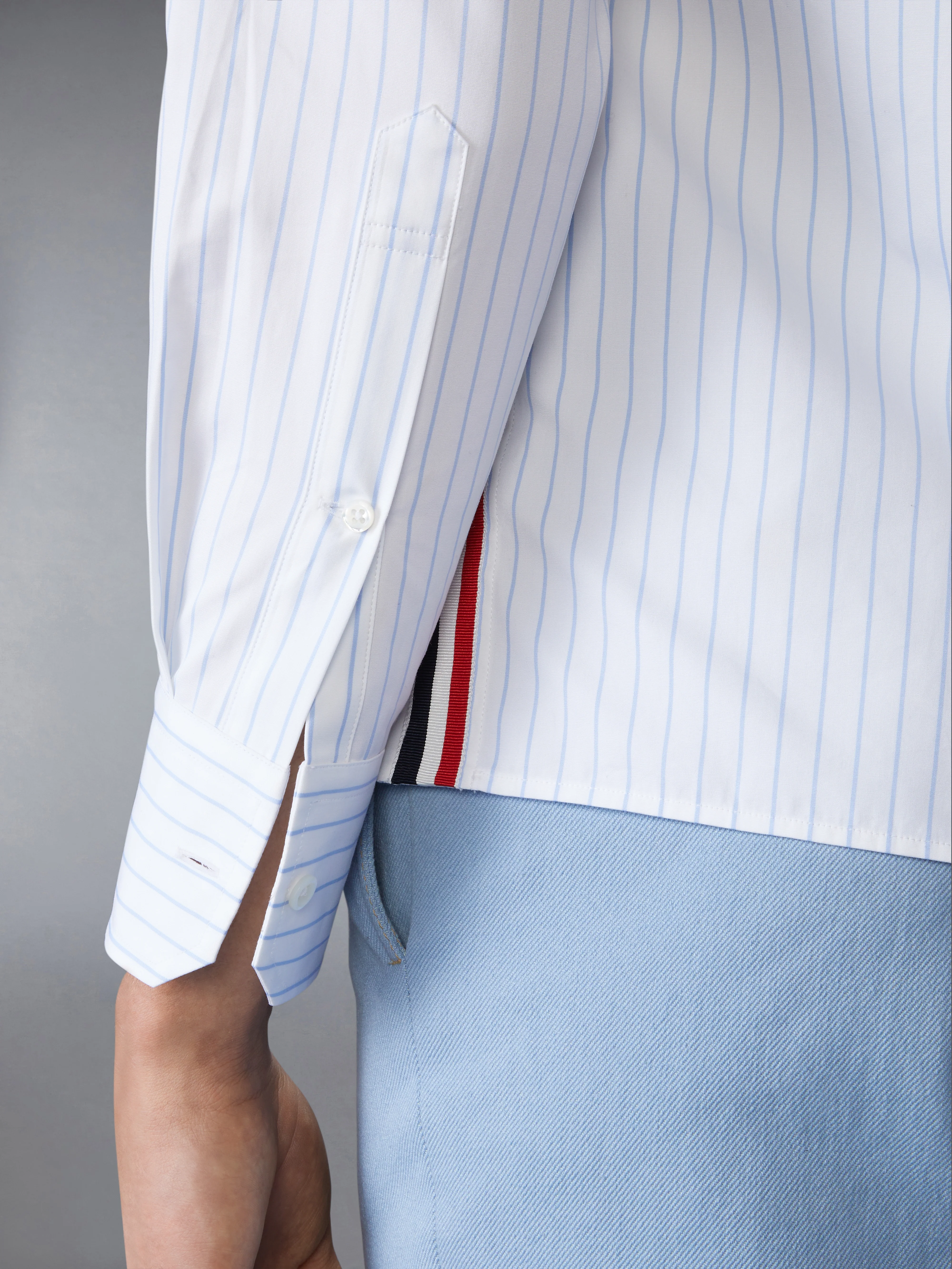 10457-pinstripe-poplin-4-bar-shirt-4.webp PINSTRIPE POPLIN 4-BAR SHIRT