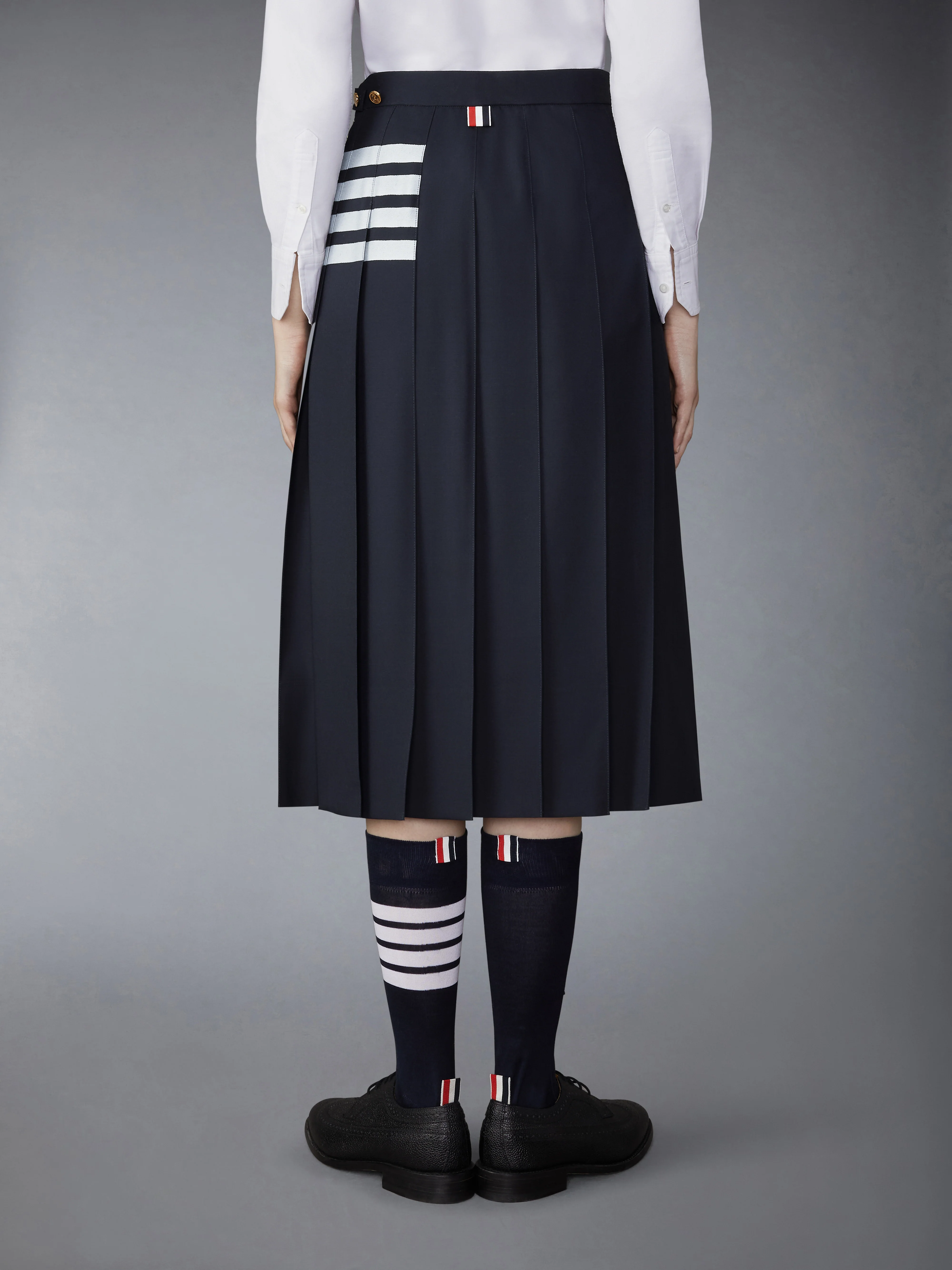 10658-plain-weave-4-bar-midi-pleated-skirt-3.webp PLAIN WEAVE 4-BAR MIDI PLEATED SKIRT