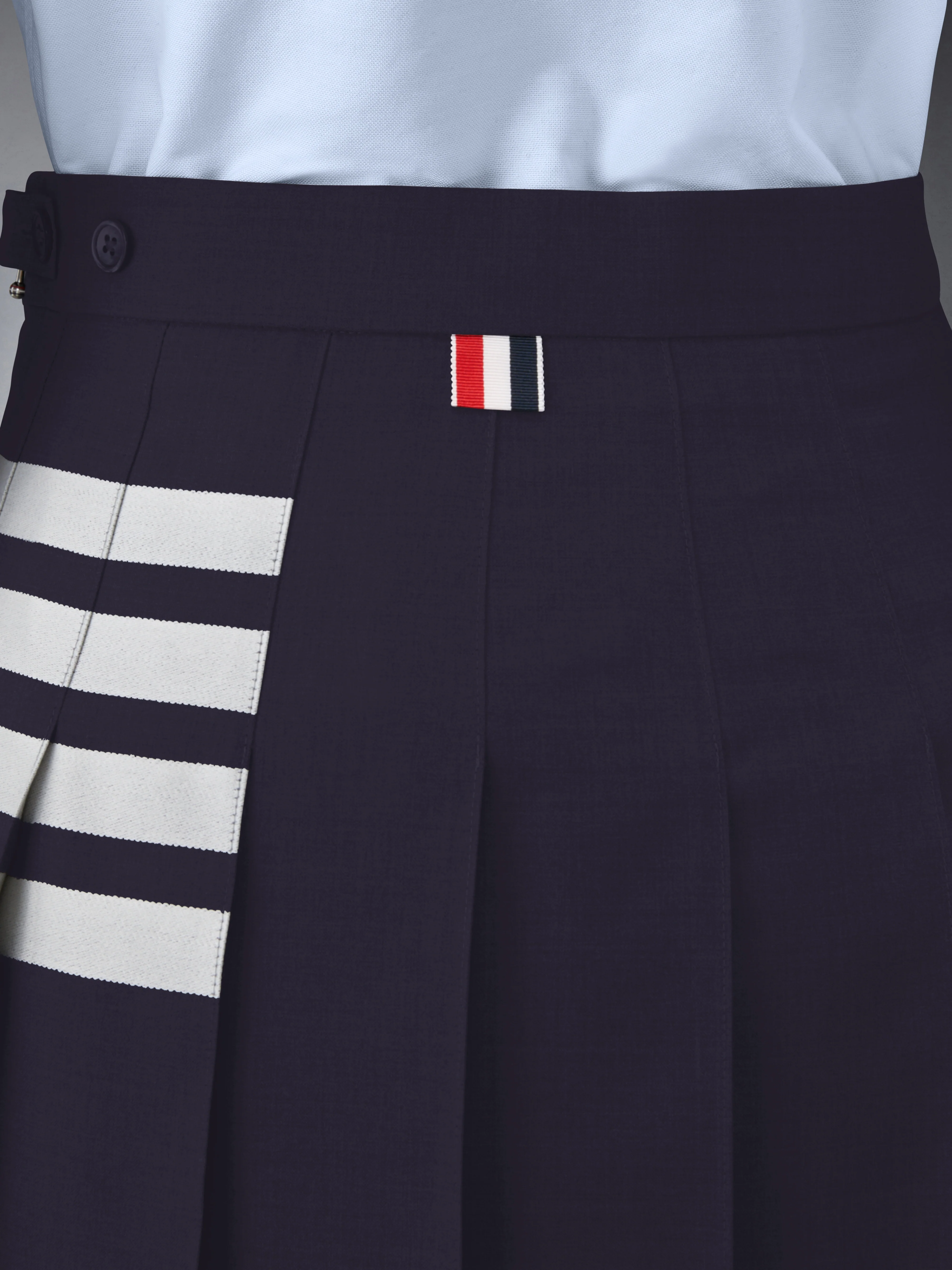 10676-plain-weave-4-bar-mini-pleated-skirt-6.webp PLAIN WEAVE 4-BAR MINI PLEATED SKIRT