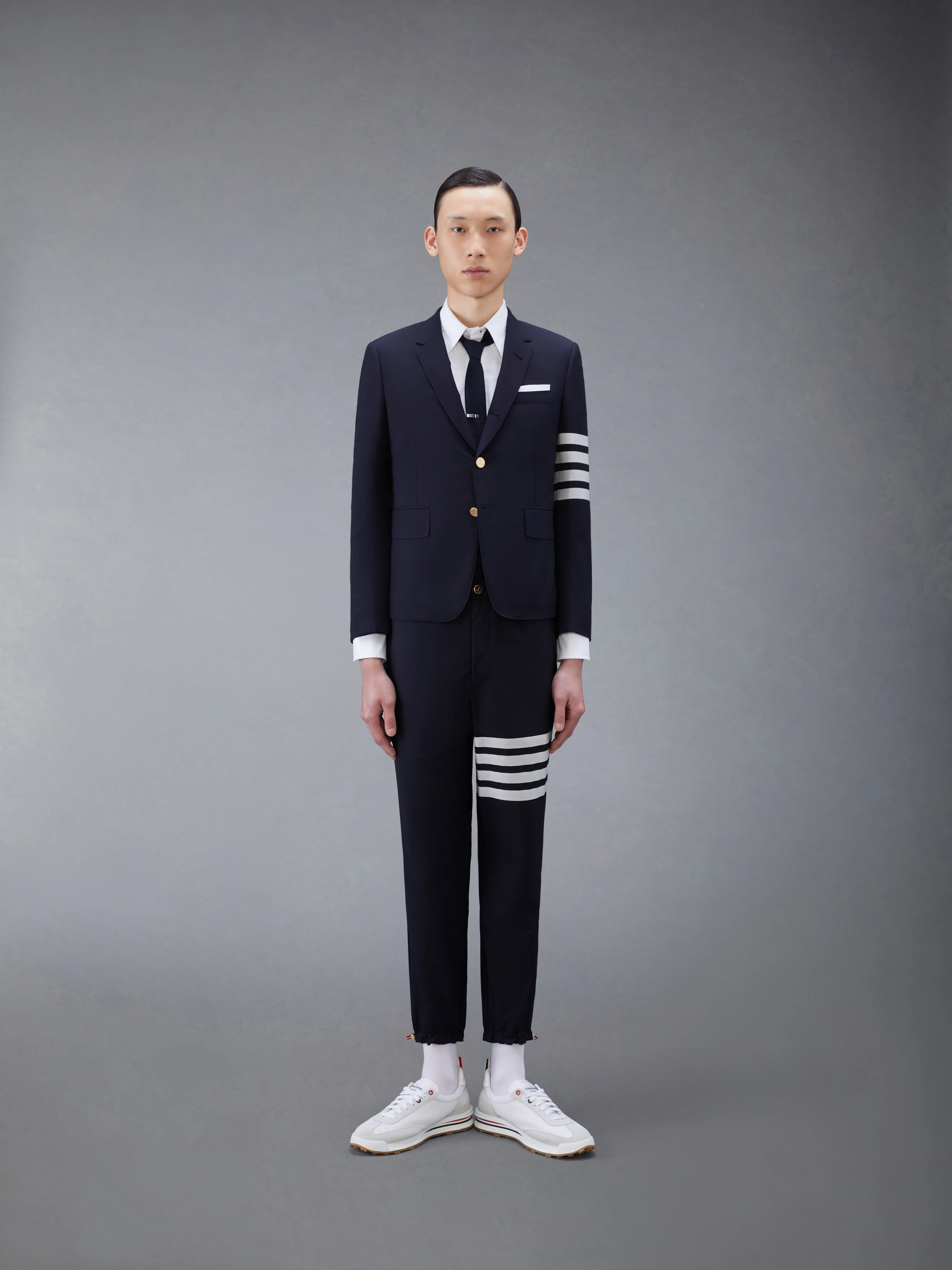 10721-plain-weave-4-bar-track-trouser-4.webp PLAIN WEAVE 4-BAR TRACK TROUSER