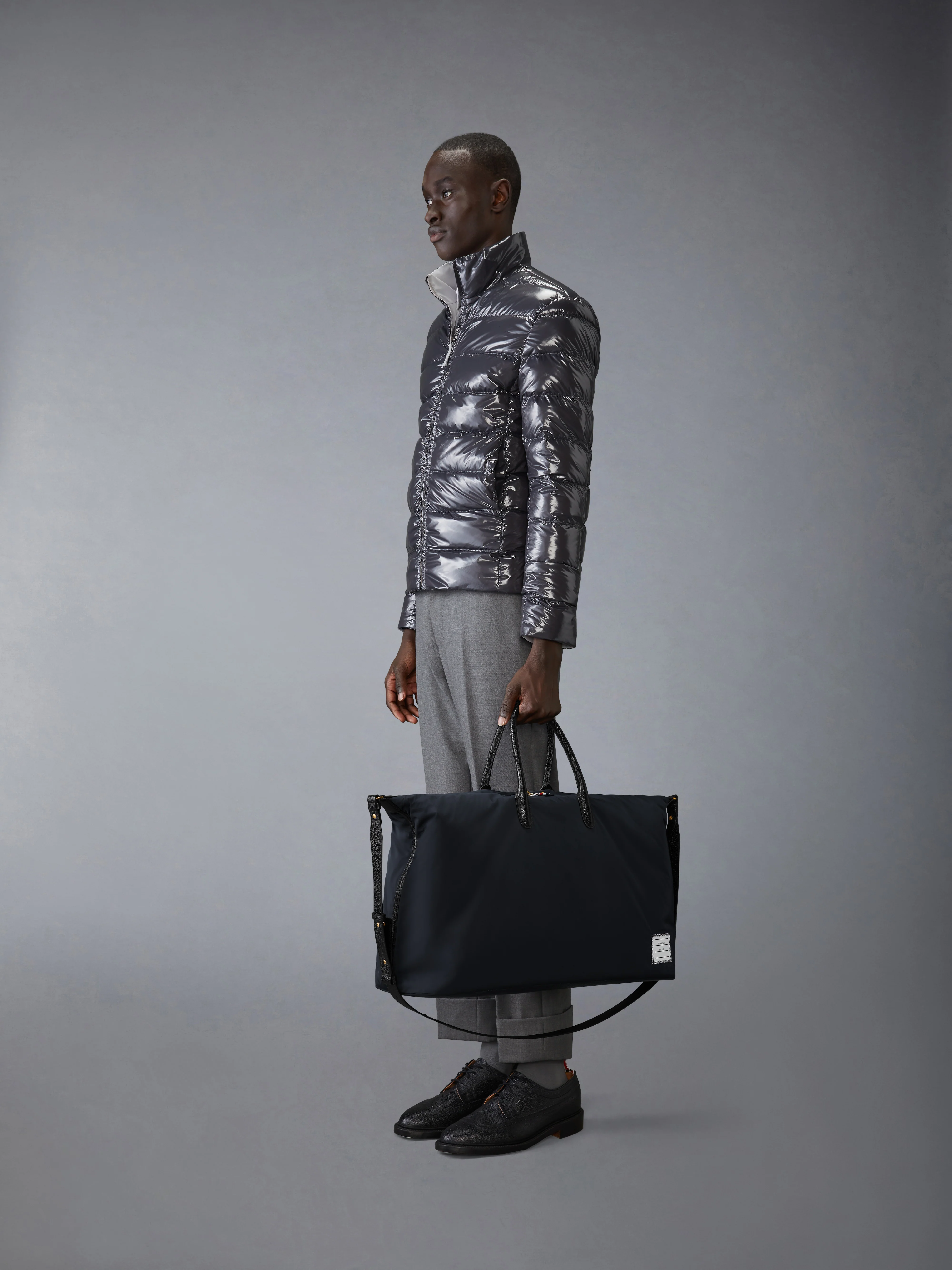 10834-poly-twill-duffle-bag-4.webp POLY TWILL DUFFLE BAG