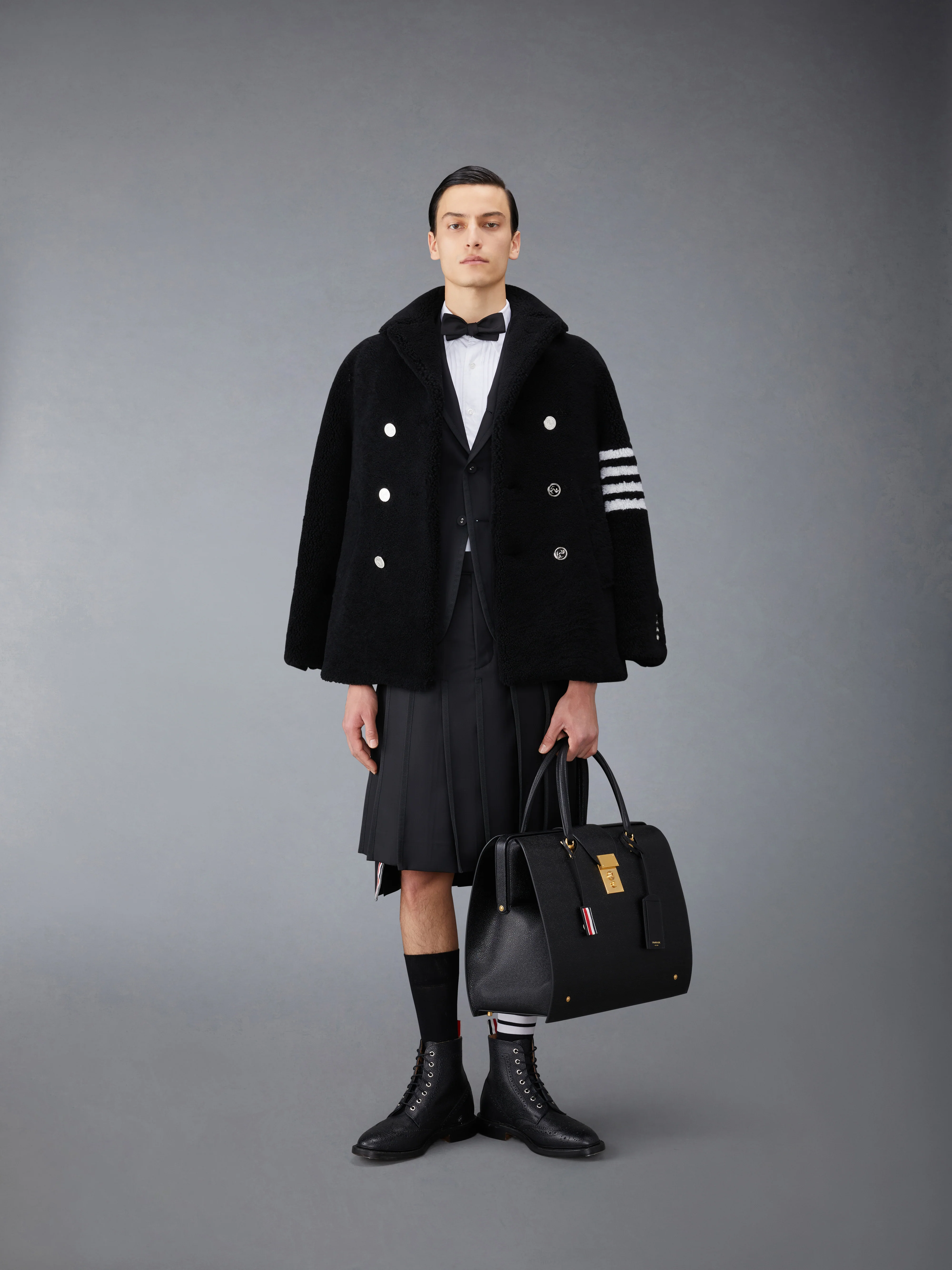 10901-poplin-french-cuff-tuxedo-shirt-5.webp POPLIN FRENCH CUFF TUXEDO SHIRT