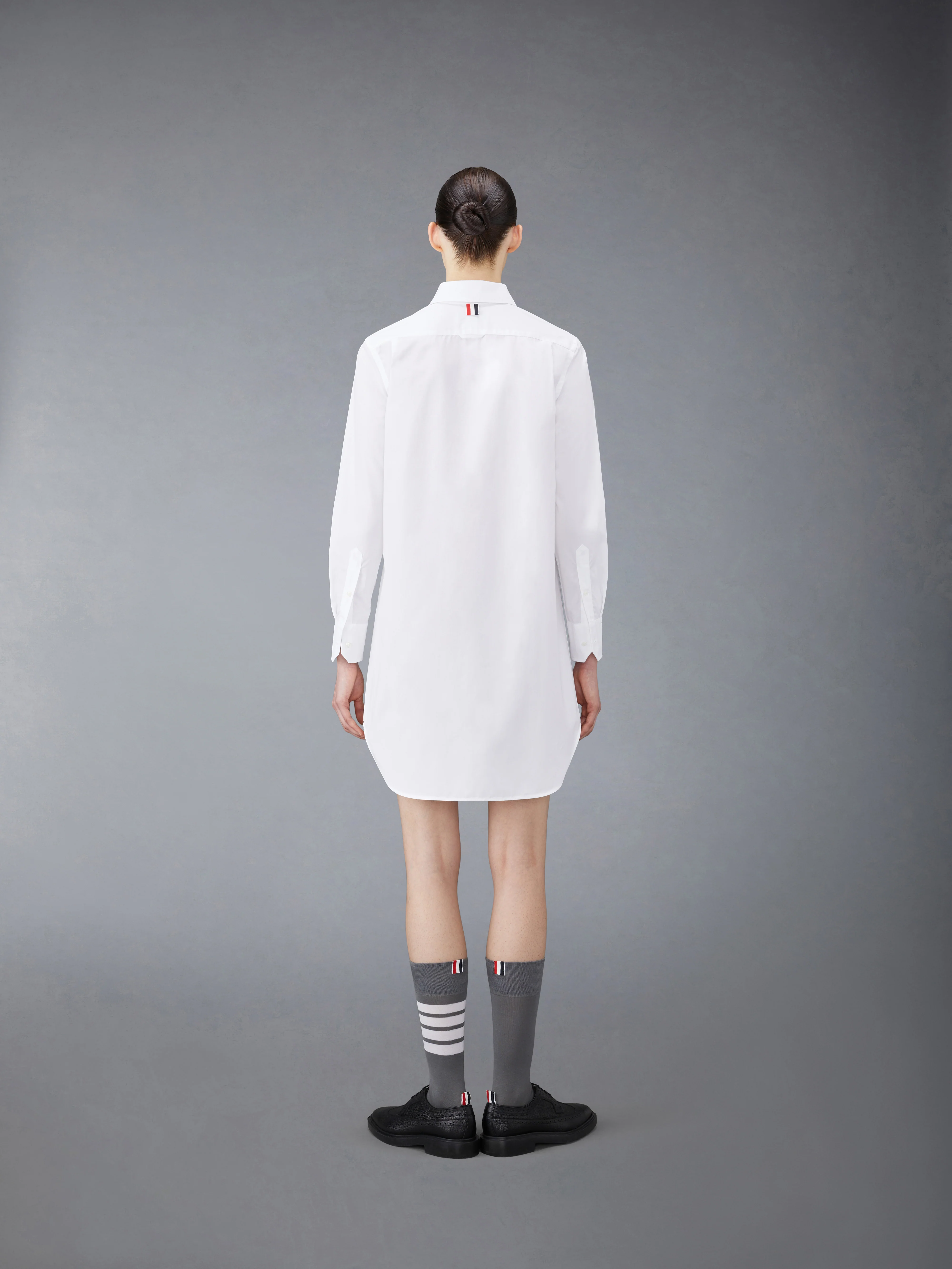10918-poplin-mini-shirtdress-3.webp POPLIN MINI SHIRTDRESS