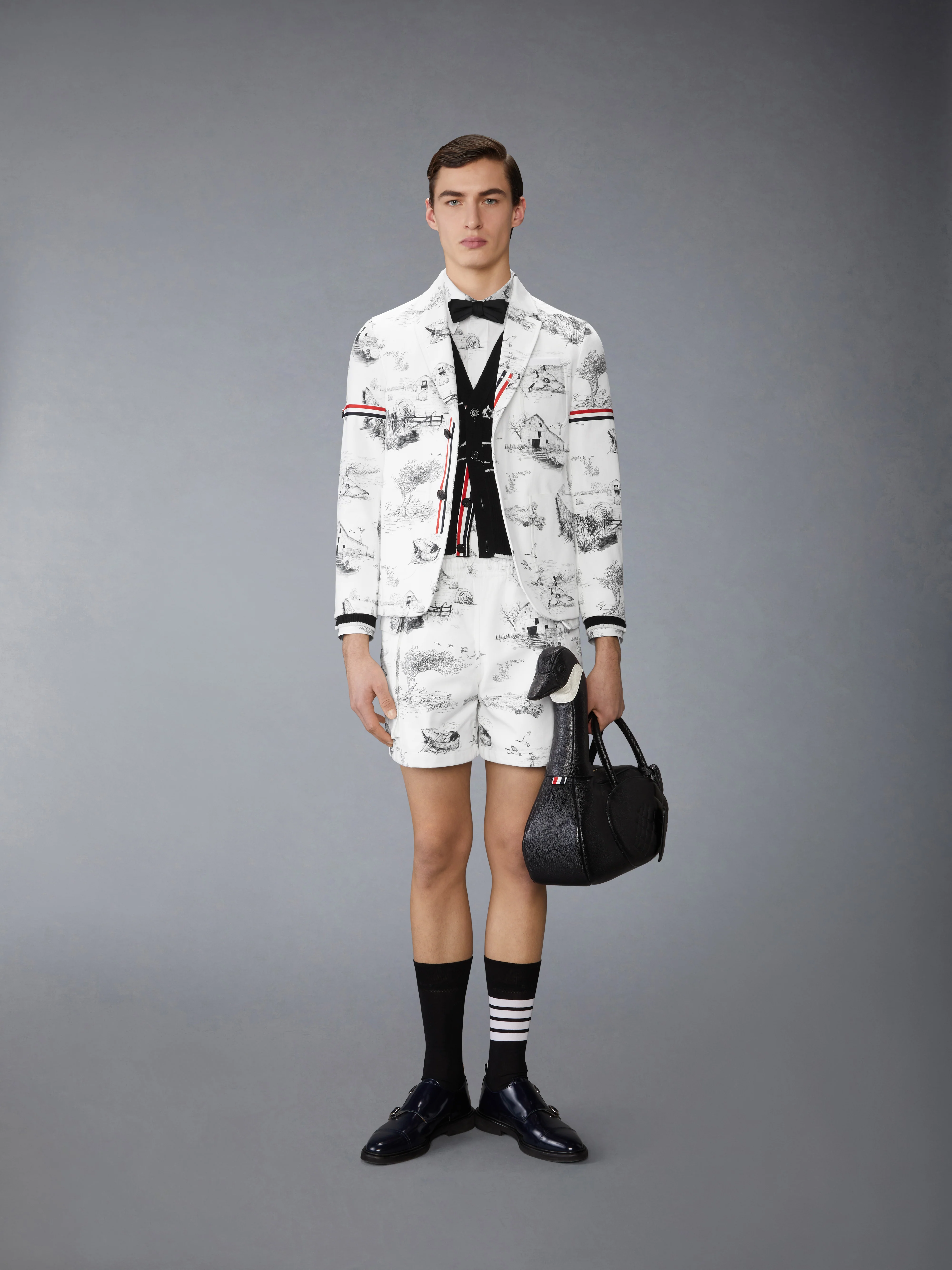 11336-scenic-toile-cotton-canvas-cargo-rugby-shorts-3.webp SCENIC TOILE COTTON CANVAS CARGO RUGBY SHORTS