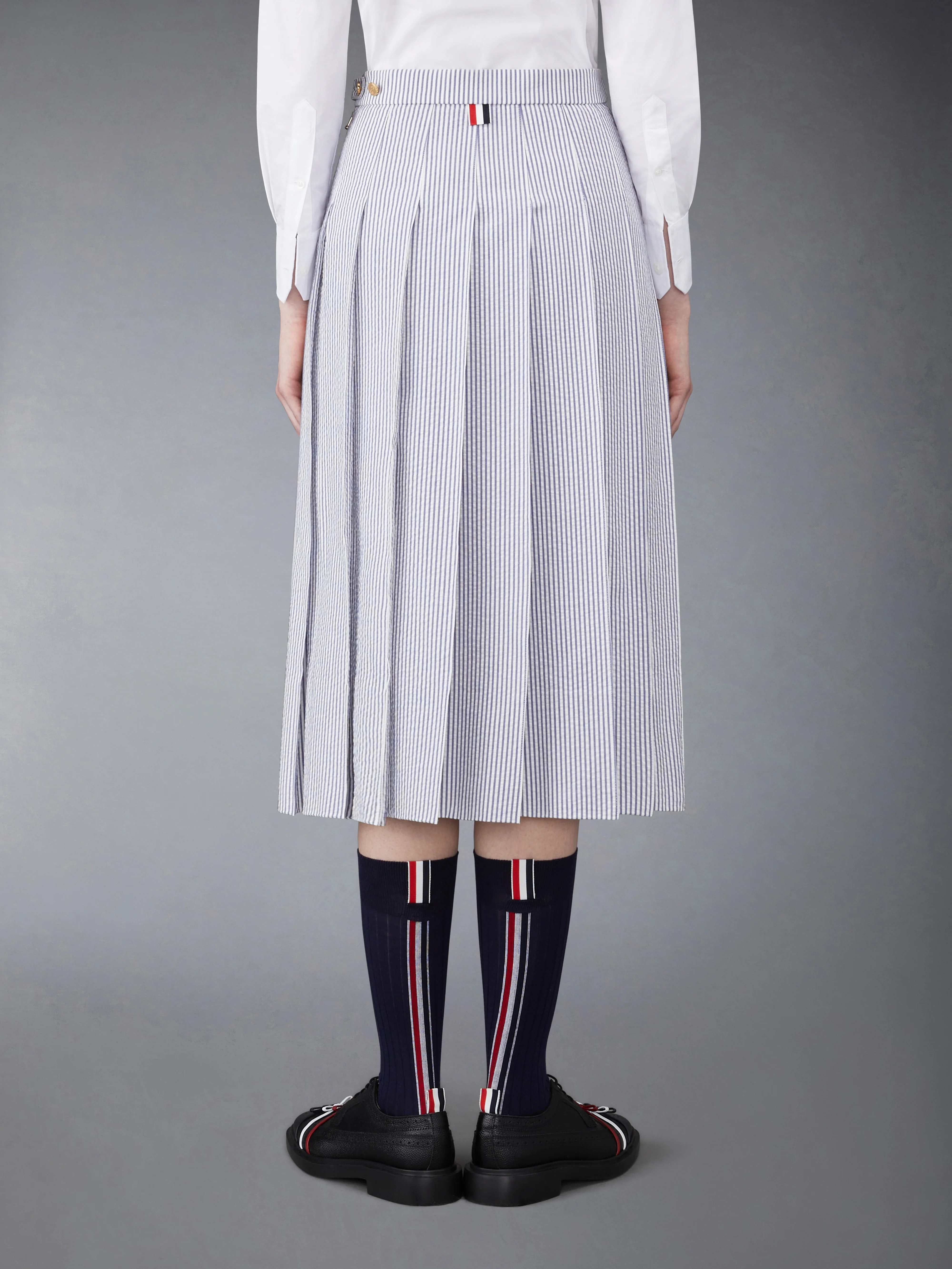 11580-seersucker-midi-pleated-skirt-3.webp SEERSUCKER MIDI PLEATED SKIRT