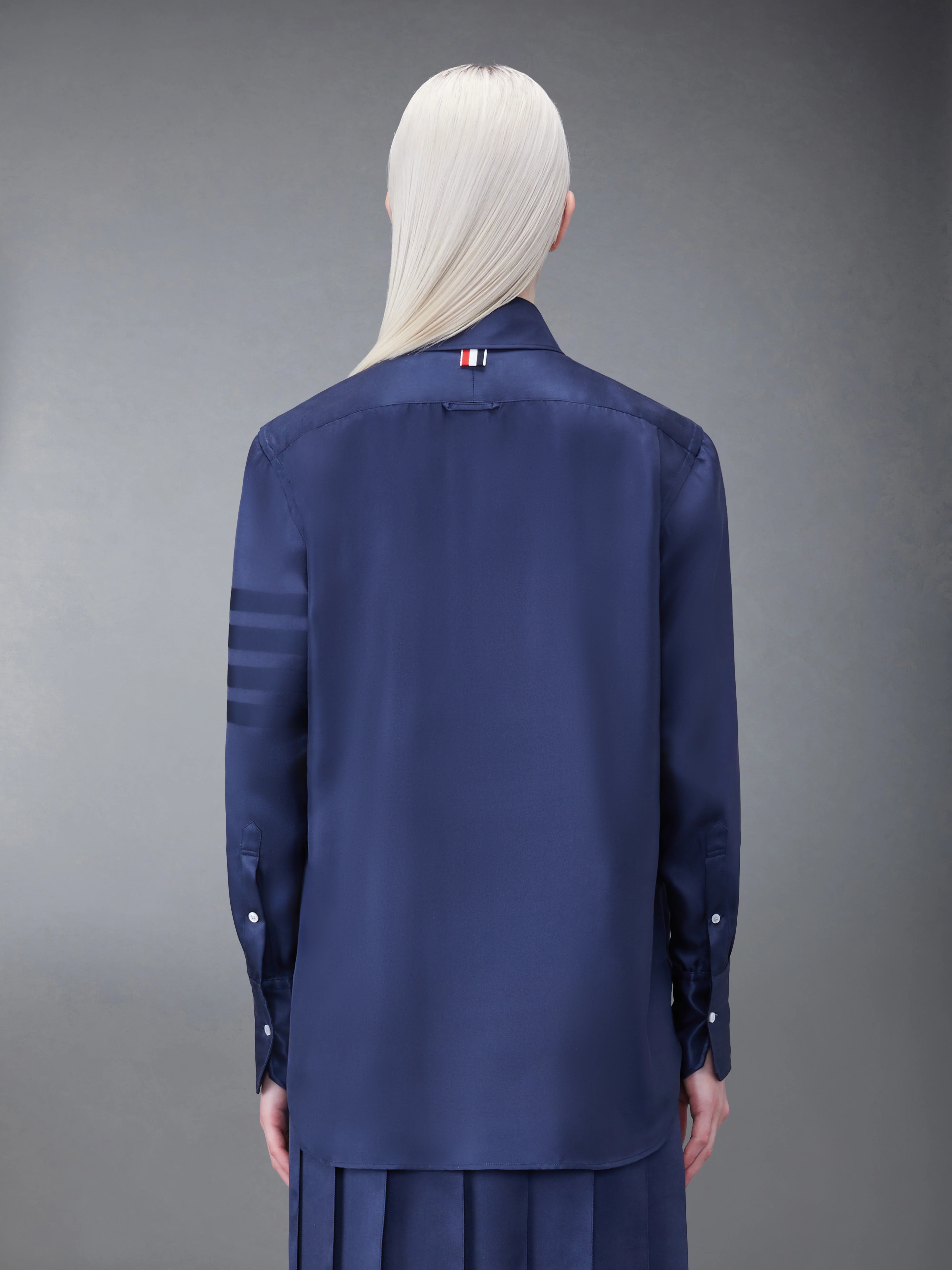 11796-silk-twill-4-bar-oversized-shirt-3.webp SILK TWILL 4-BAR OVERSIZED SHIRT