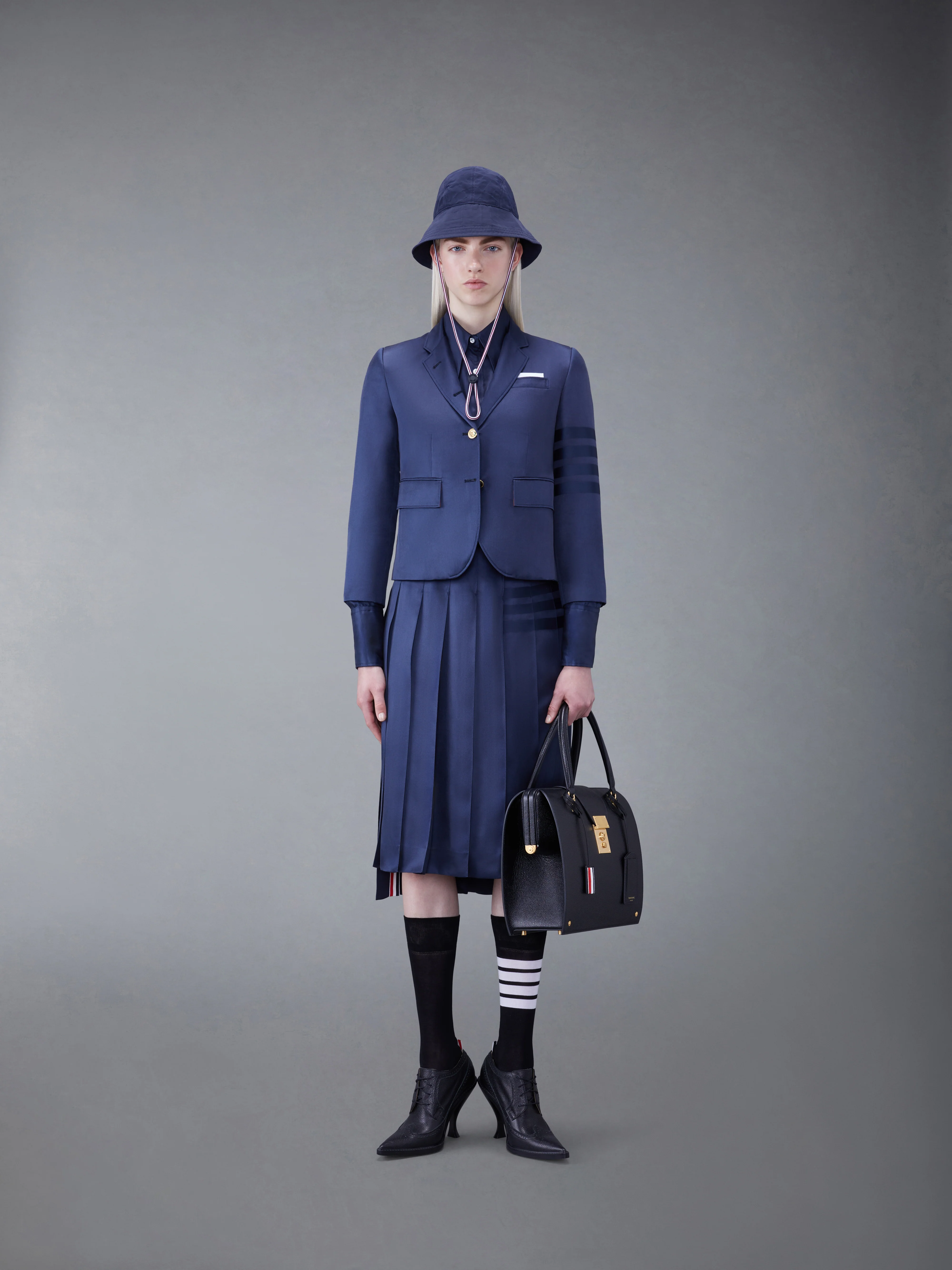 11796-silk-twill-4-bar-oversized-shirt-5.webp SILK TWILL 4-BAR OVERSIZED SHIRT