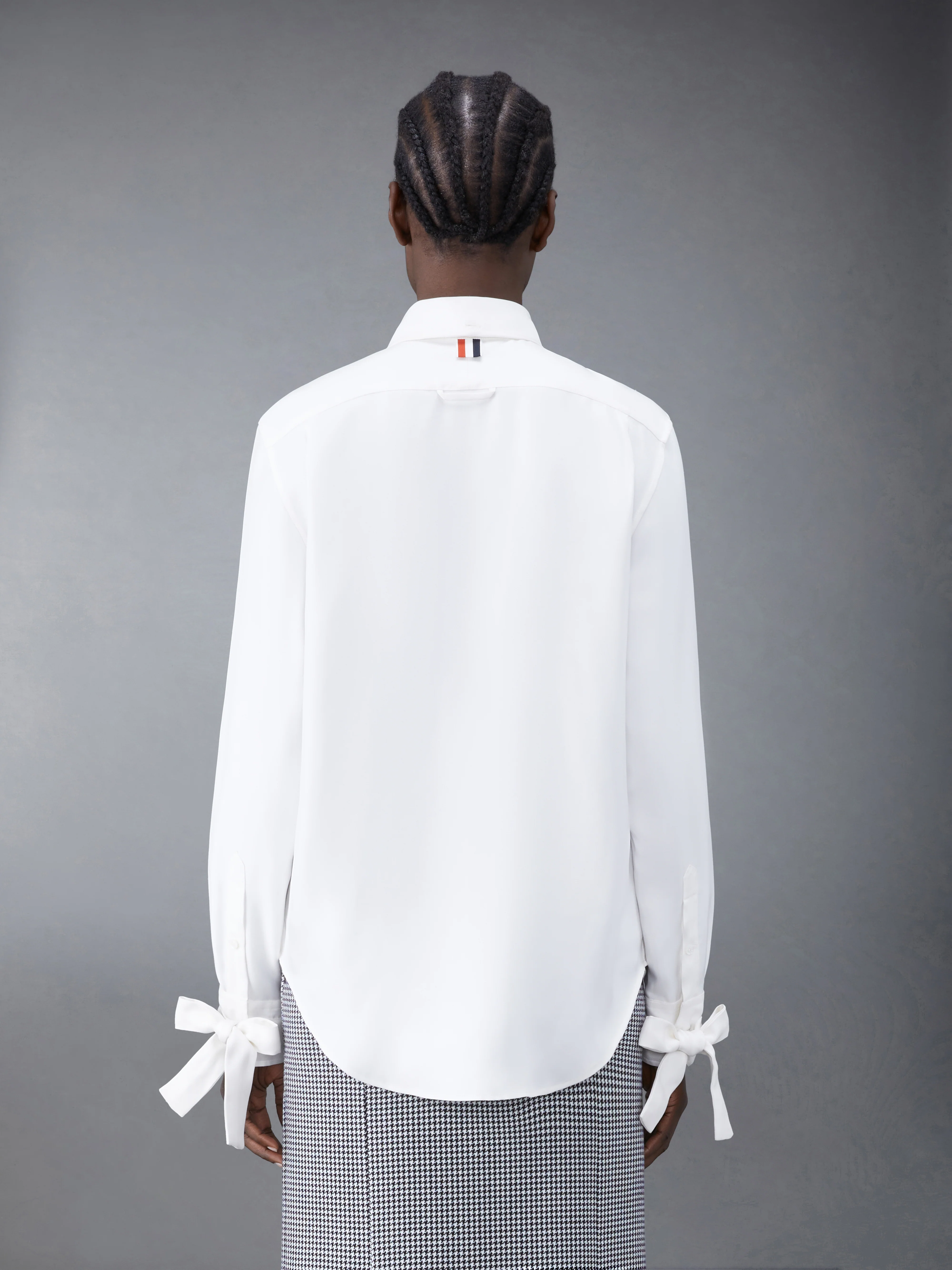 11836-silk-twill-scarf-cuff-easy-fit-shirt-3.webp Silk Twill Scarf Cuff Easy Fit Shirt