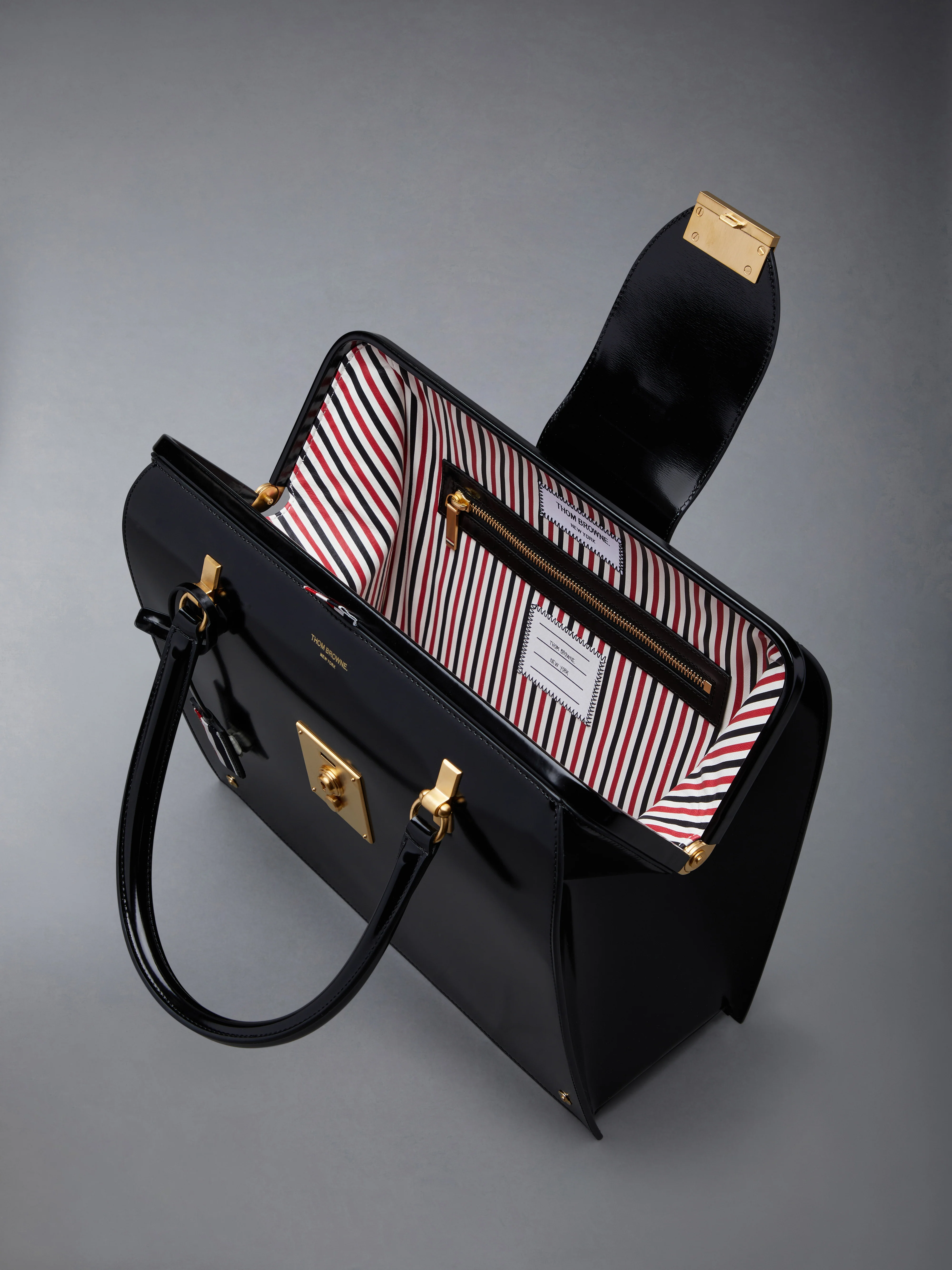 11868-smooth-calf-mrs-thom-bag-5.webp SMOOTH CALF MRS. THOM BAG