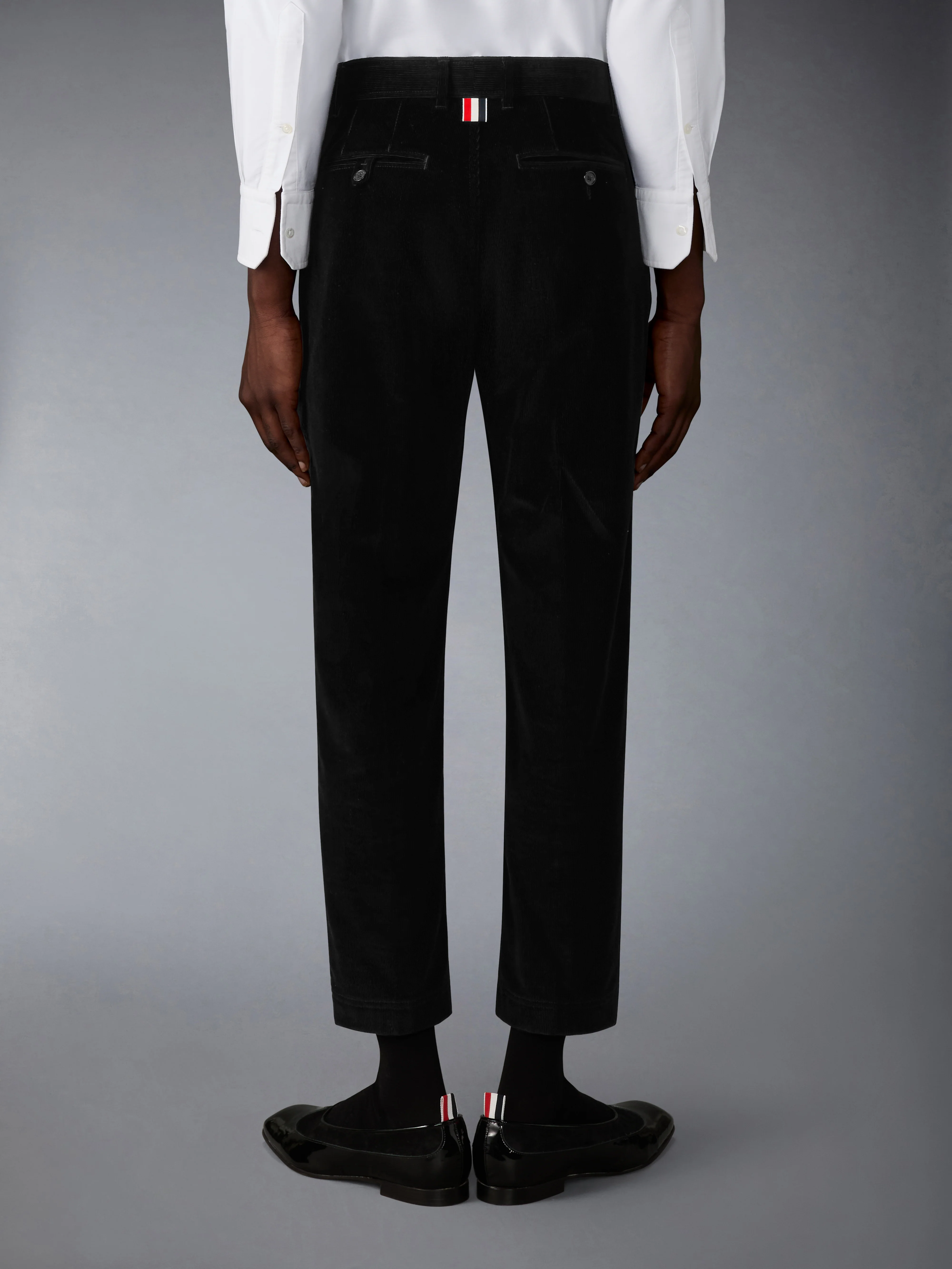 NARROW WALE CORDUROY TAPERED CHINO TROUSER