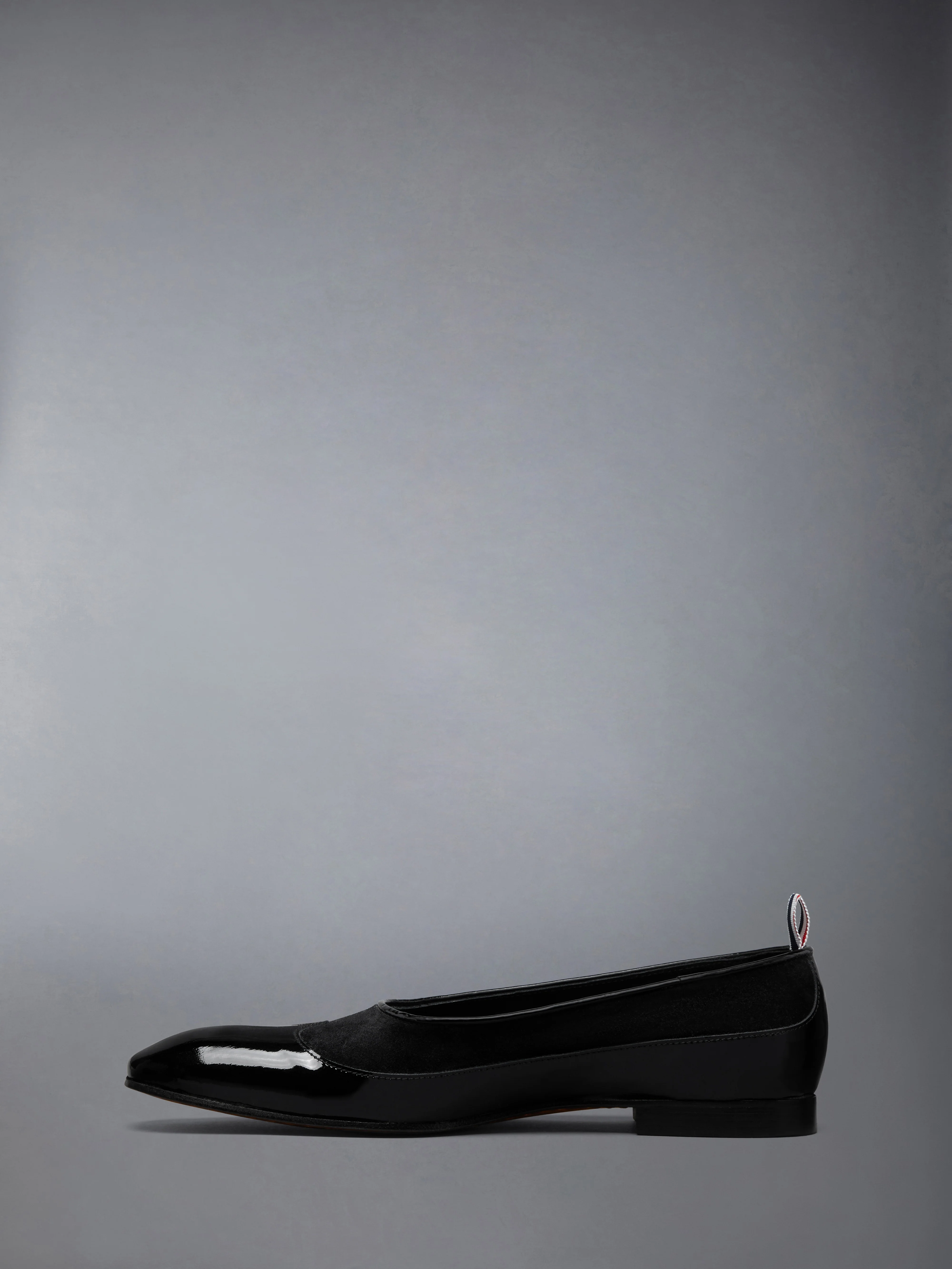 11888-soft-patent-calf-suede-opera-ballerina-3.webp SOFT PATENT CALF SUEDE OPERA BALLERINA