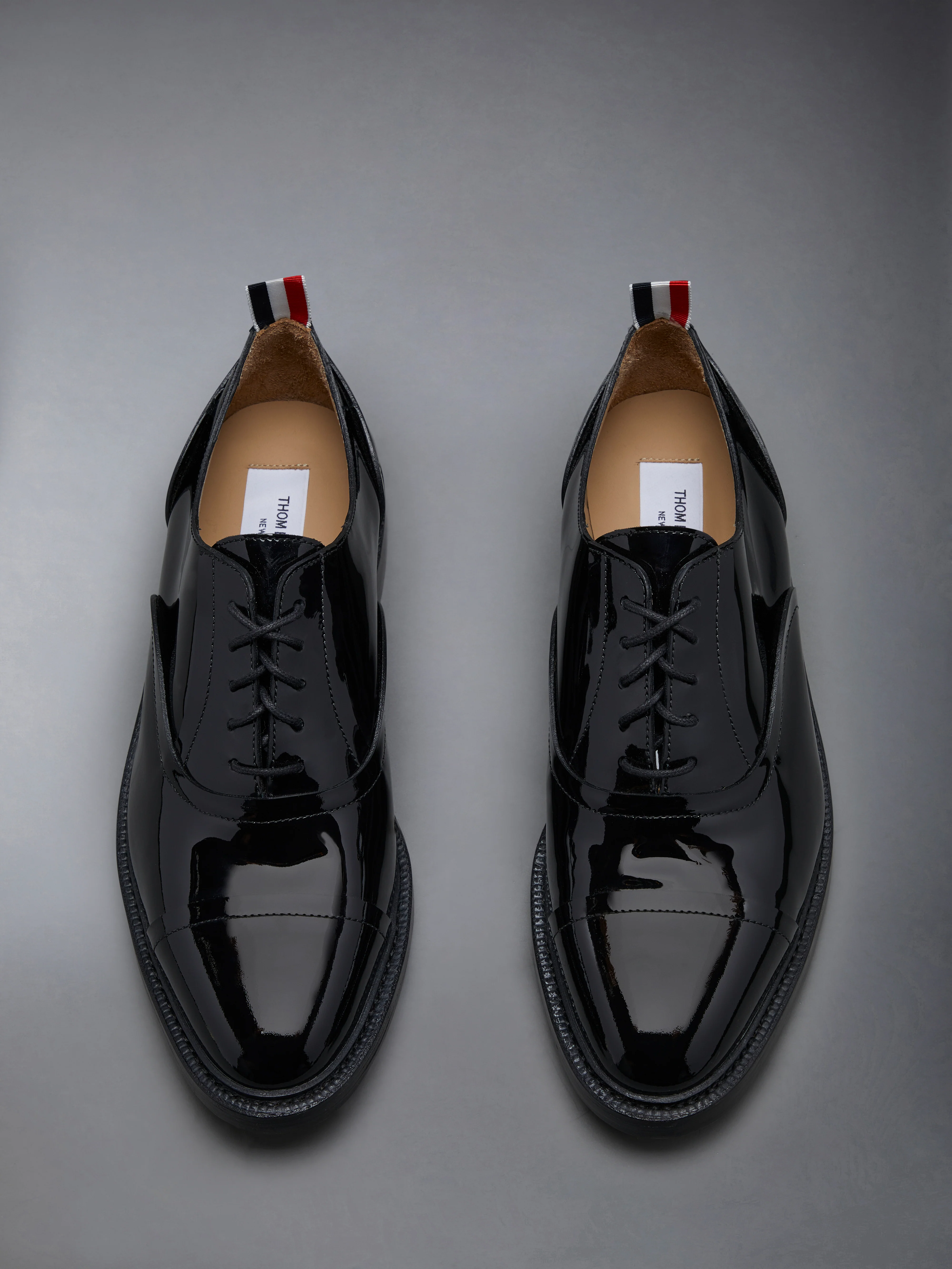 11920-soft-patent-raw-edge-goodyear-sole-cap-toe-oxford-4.webp Soft Patent Raw Edge Goodyear Sole Cap Toe Oxford