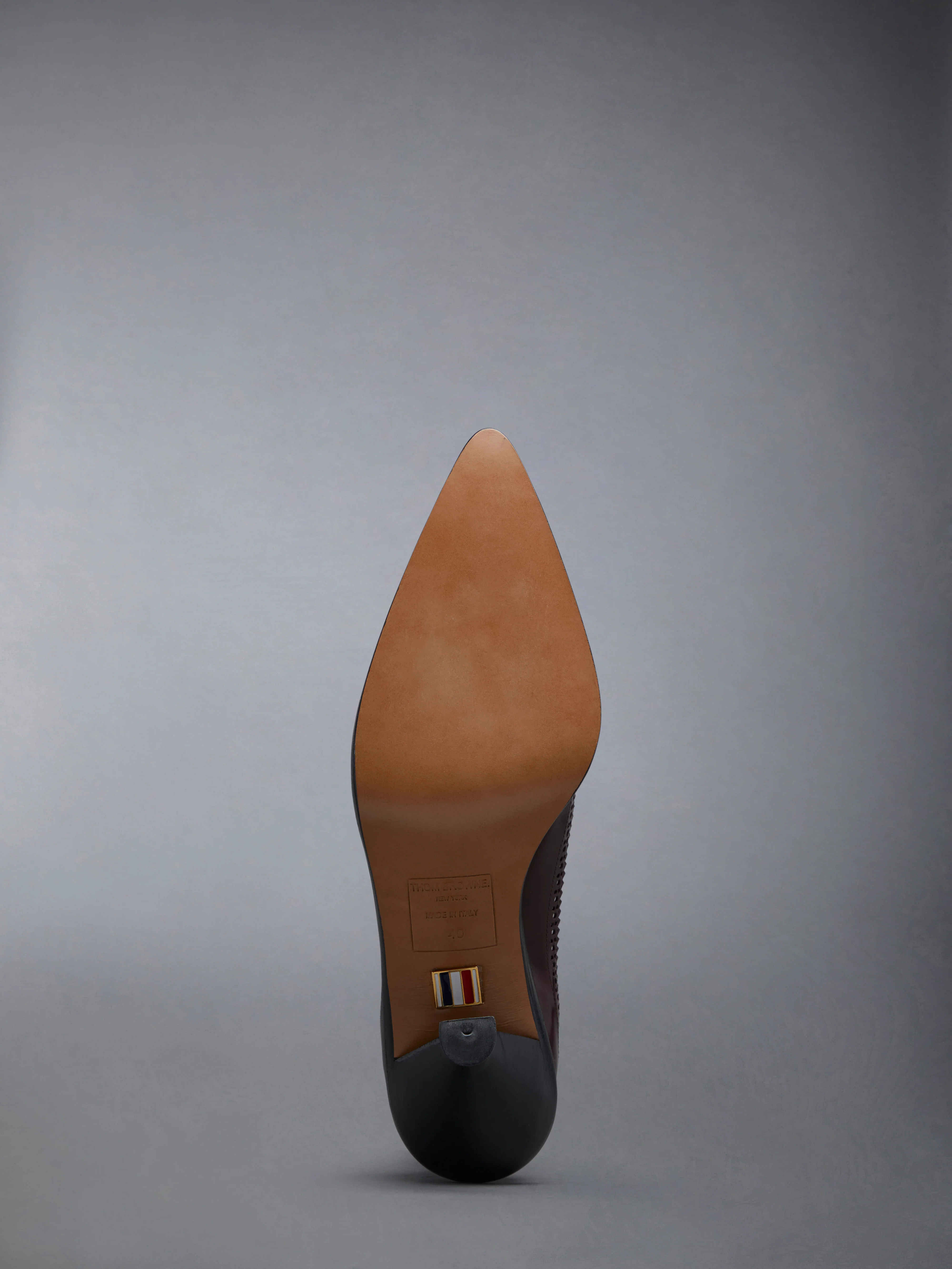 11969-soft-spazzolato-longwing-spectator-brogue-heel-75mm-6.webp SOFT SPAZZOLATO LONGWING SPECTATOR BROGUE HEEL 75MM