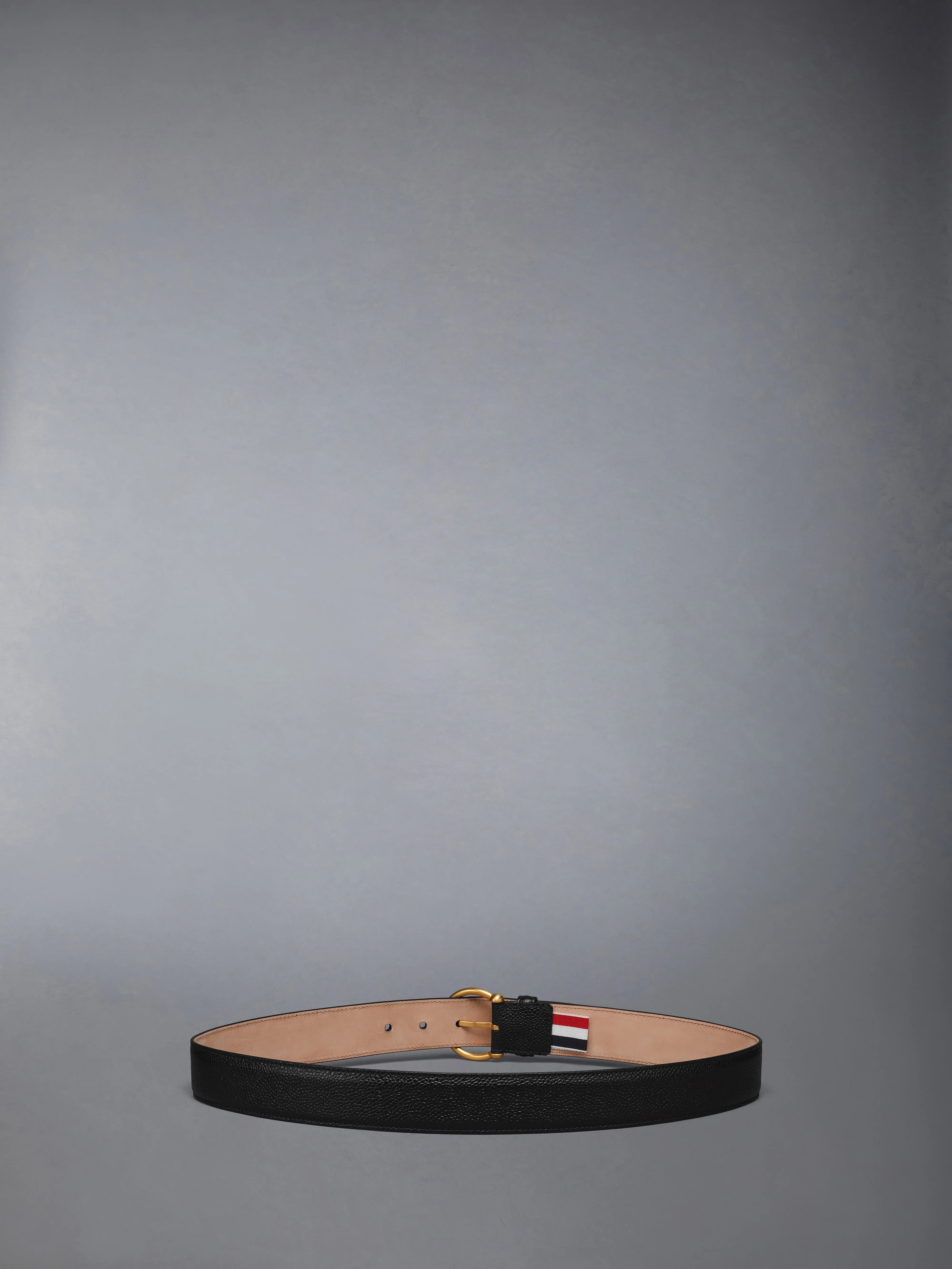 PEBBLE GRAIN ROUND BUCKLE BELT