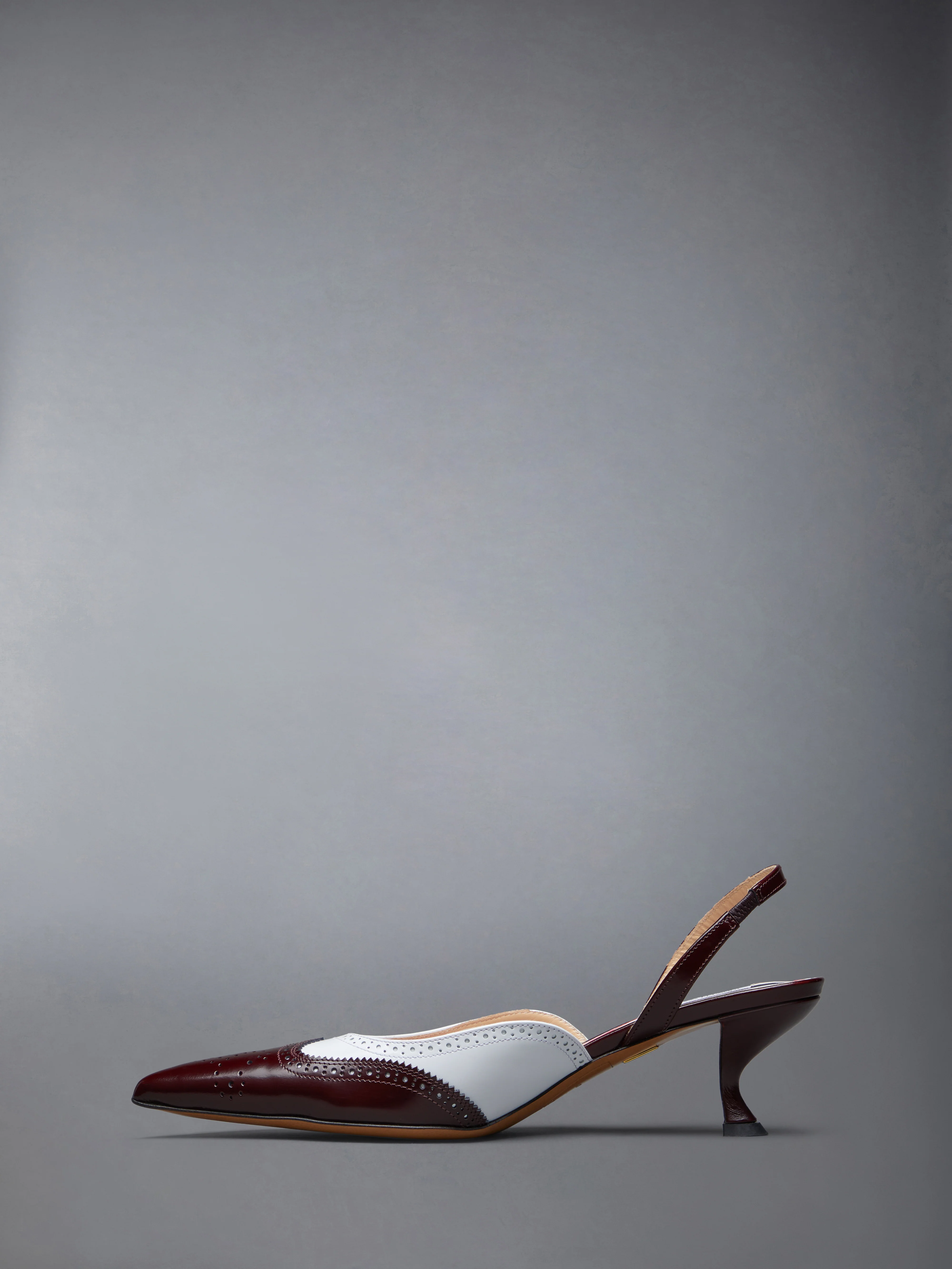 12254-spazzolato-wingtip-slingback-3.webp SPAZZOLATO WINGTIP SLINGBACK