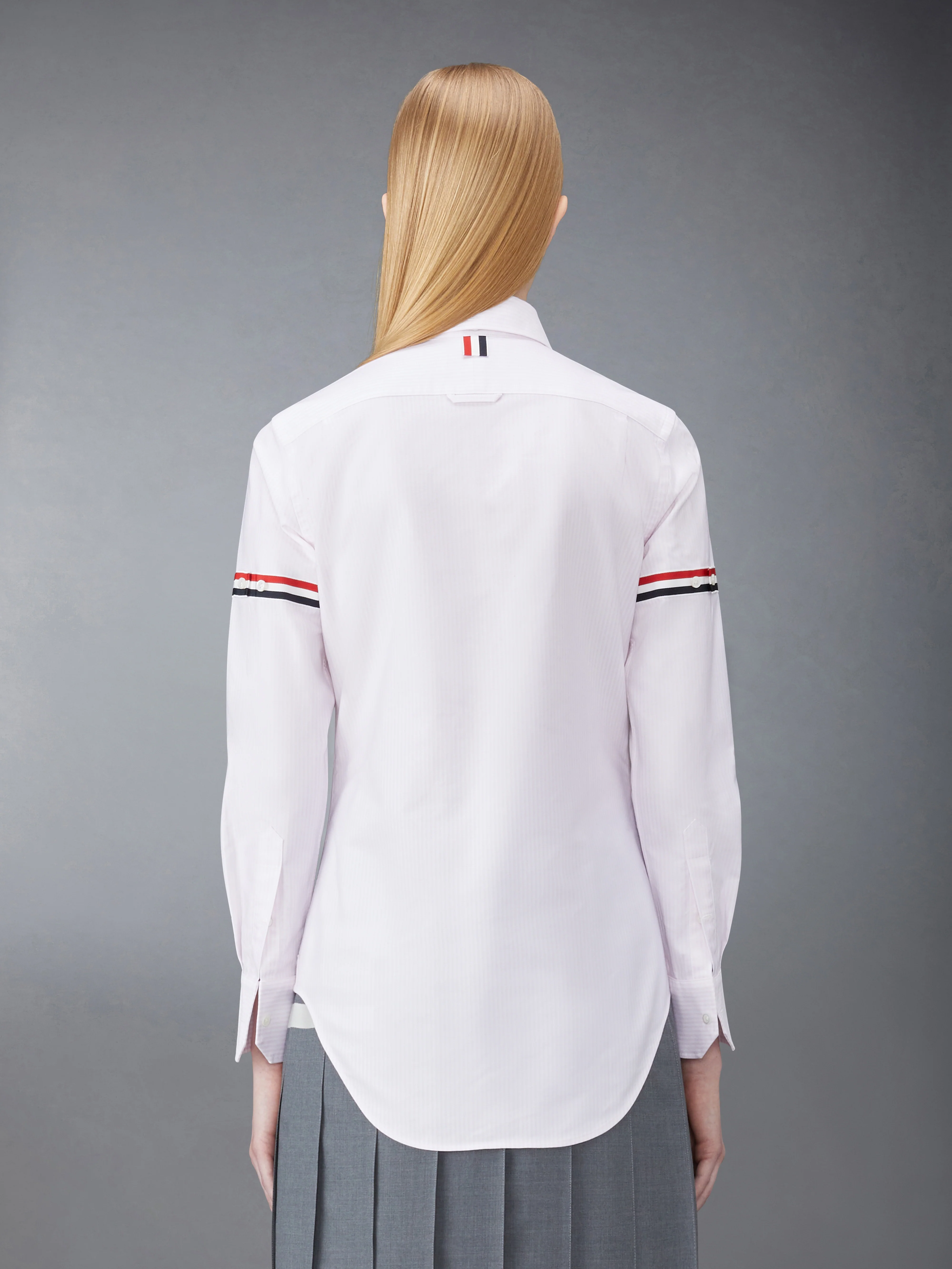 12438-stripe-oxford-armband-classic-round-collar-shirt-3.webp STRIPE OXFORD ARMBAND CLASSIC ROUND COLLAR SHIRT