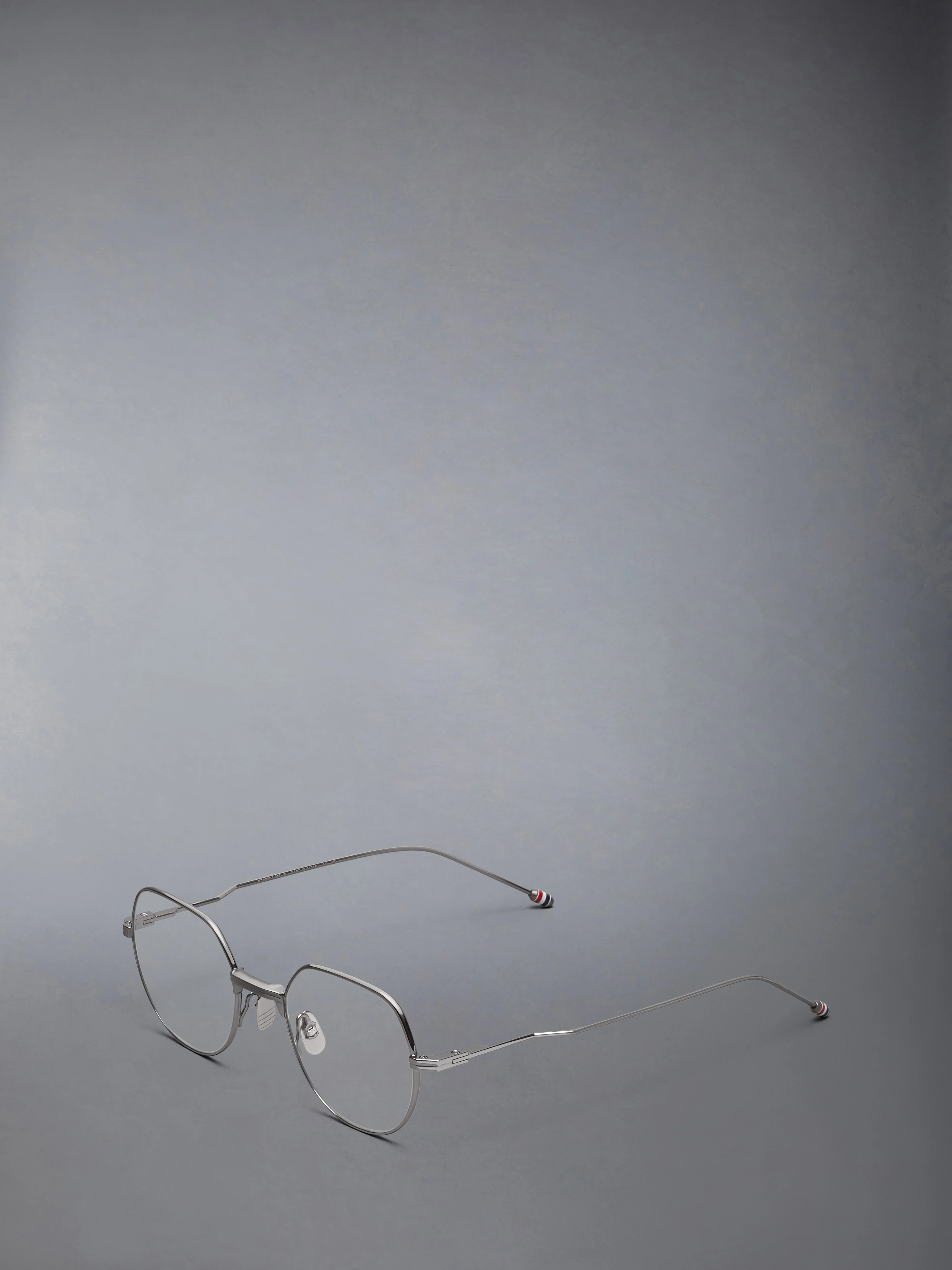 TITANIUM ROUND EYEGLASSES