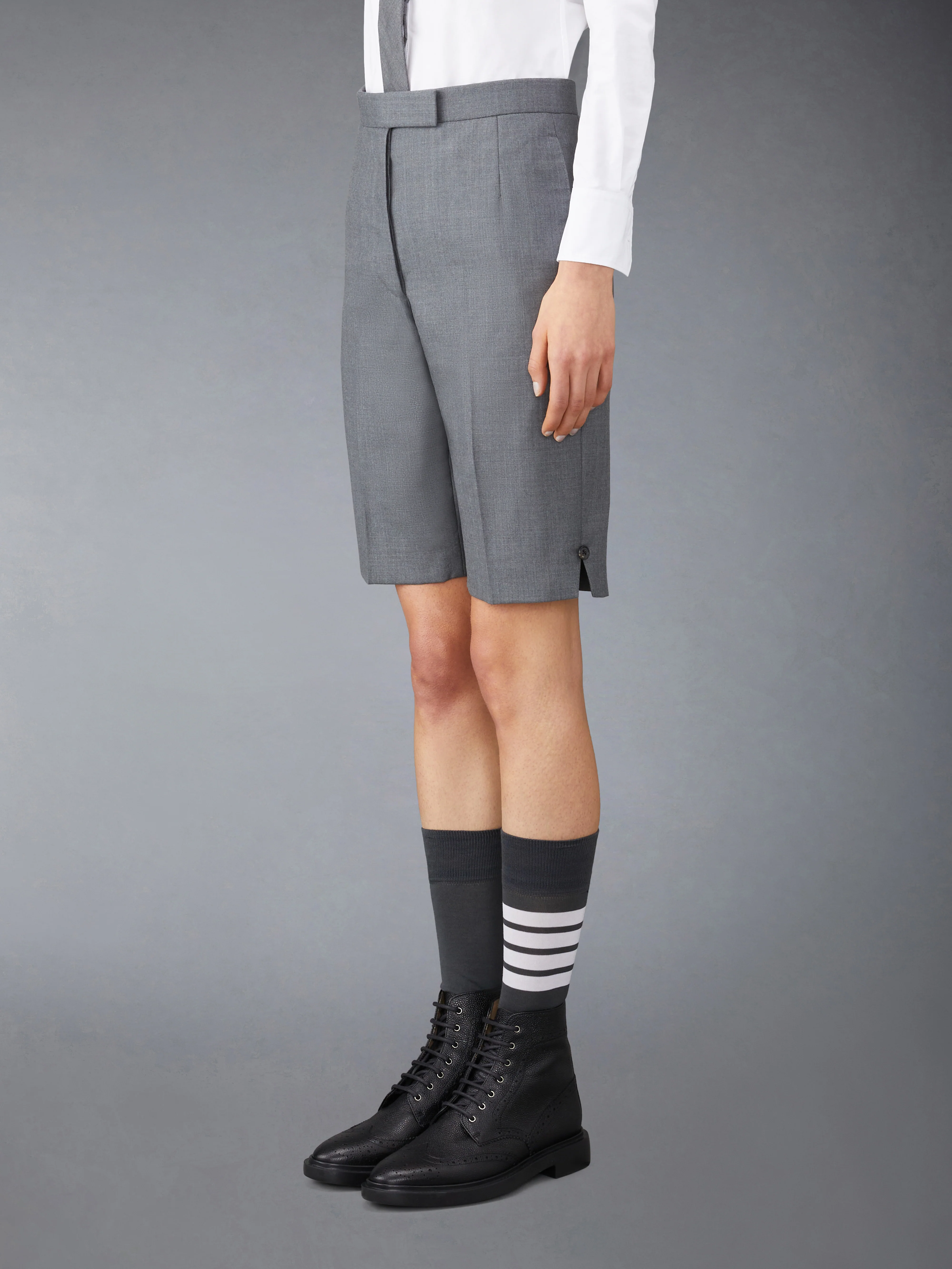 13104-twill-classic-backstrap-bermuda-shorts-3.webp TWILL CLASSIC BACKSTRAP BERMUDA SHORTS