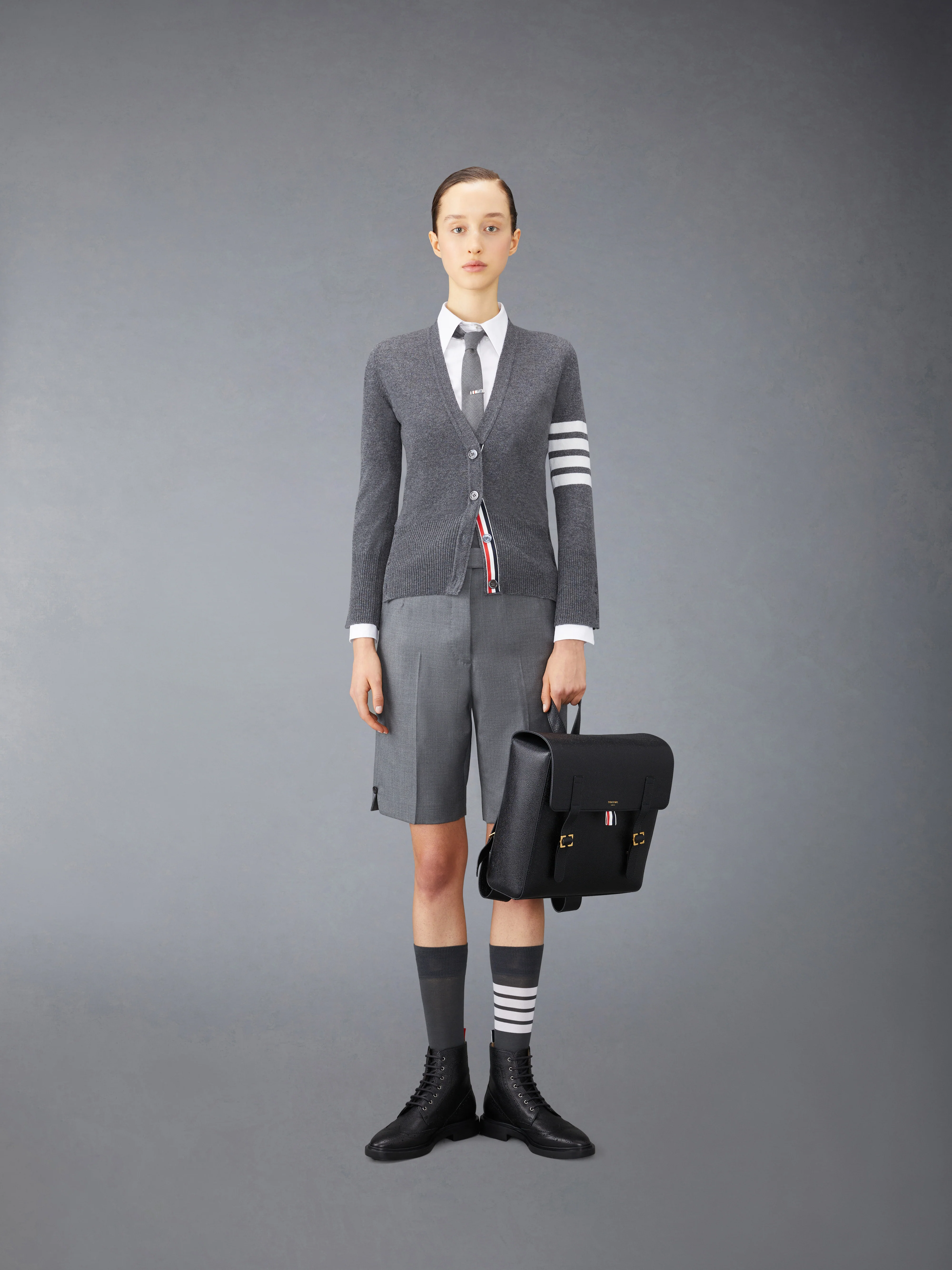 13104-twill-classic-backstrap-bermuda-shorts-4.webp TWILL CLASSIC BACKSTRAP BERMUDA SHORTS