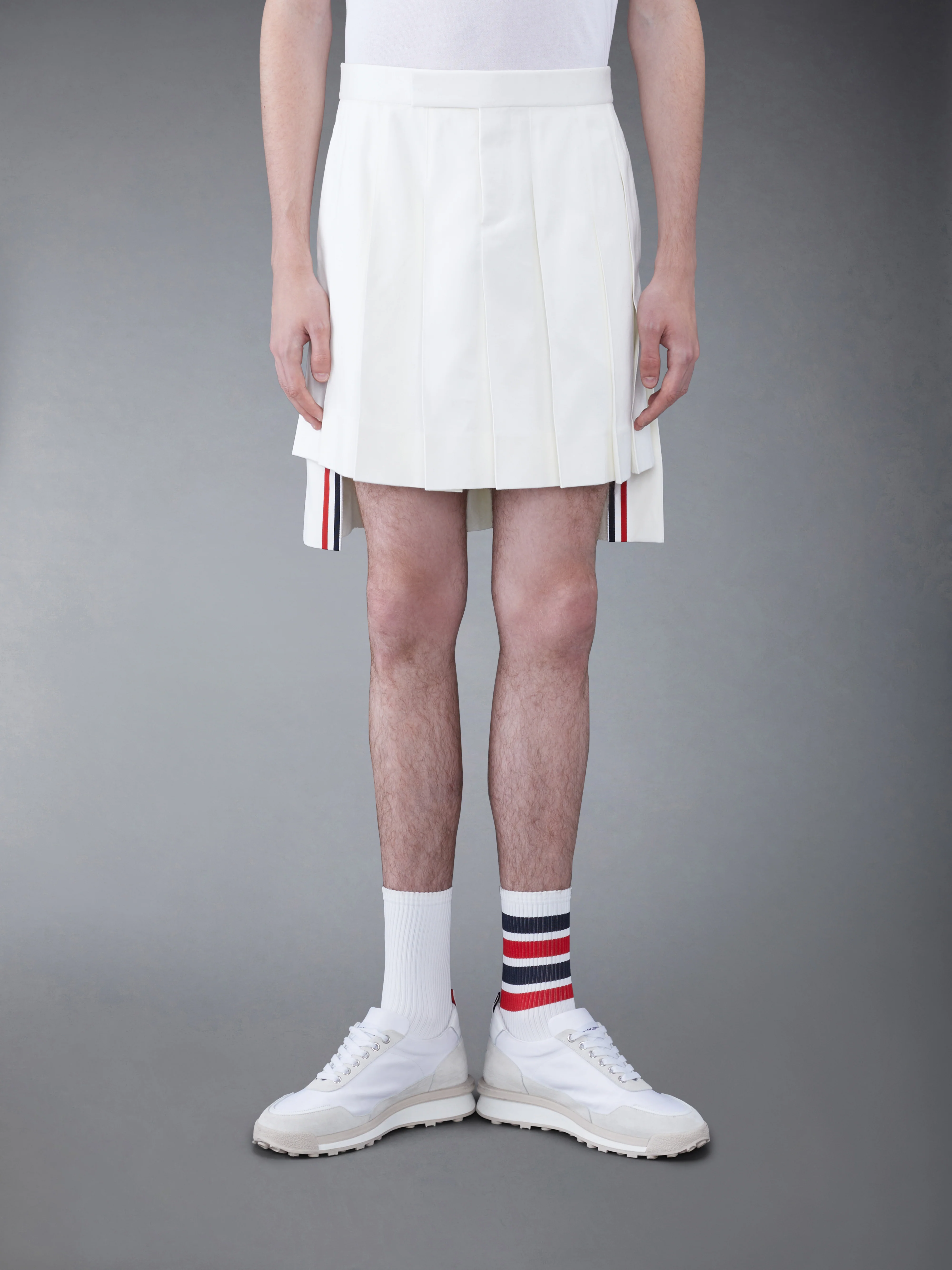 TWILL LOW RISE PLEATED SKIRT
