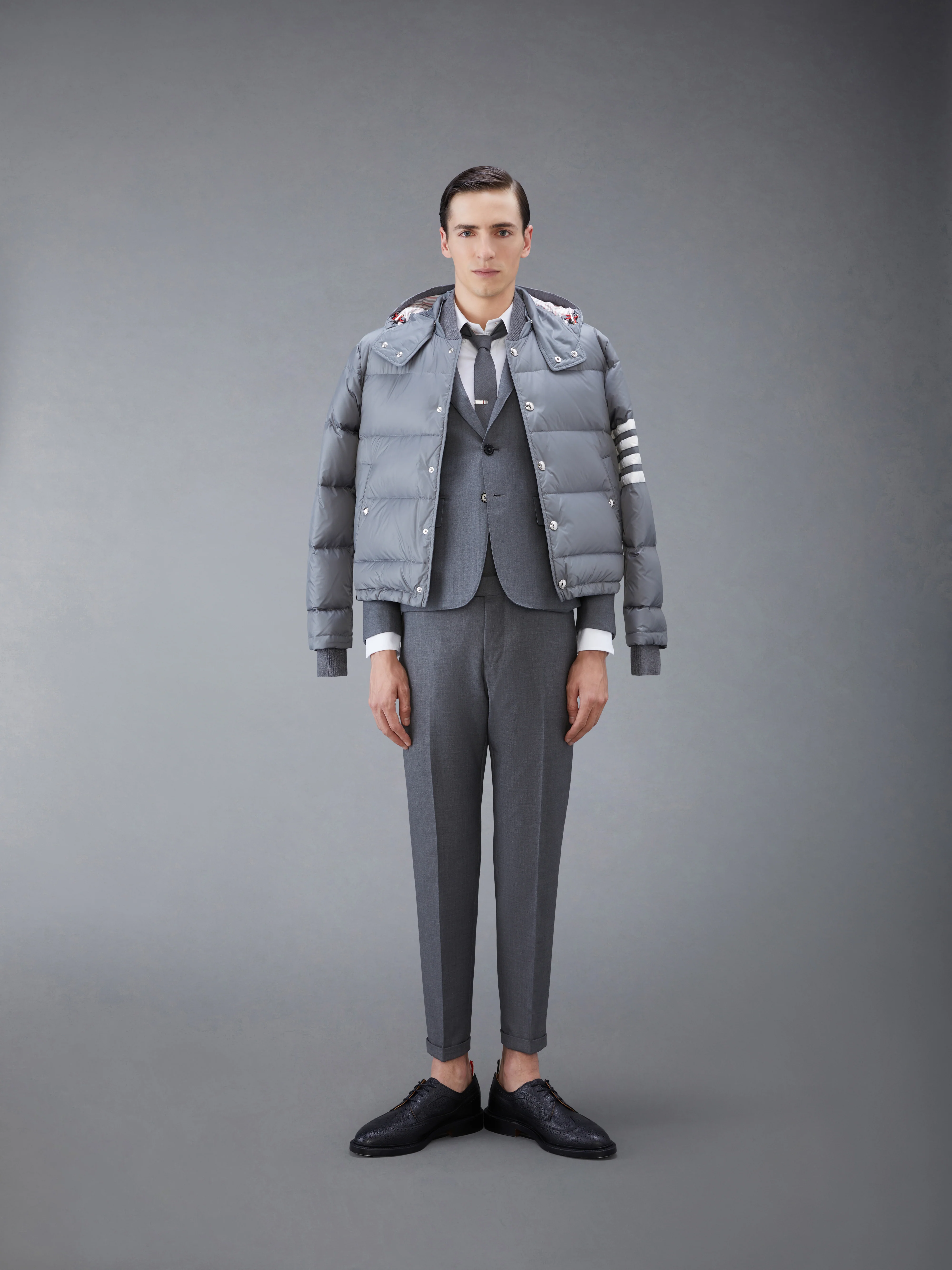 13316-twill-low-rise-trousers-3.webp TWILL LOW RISE TROUSERS