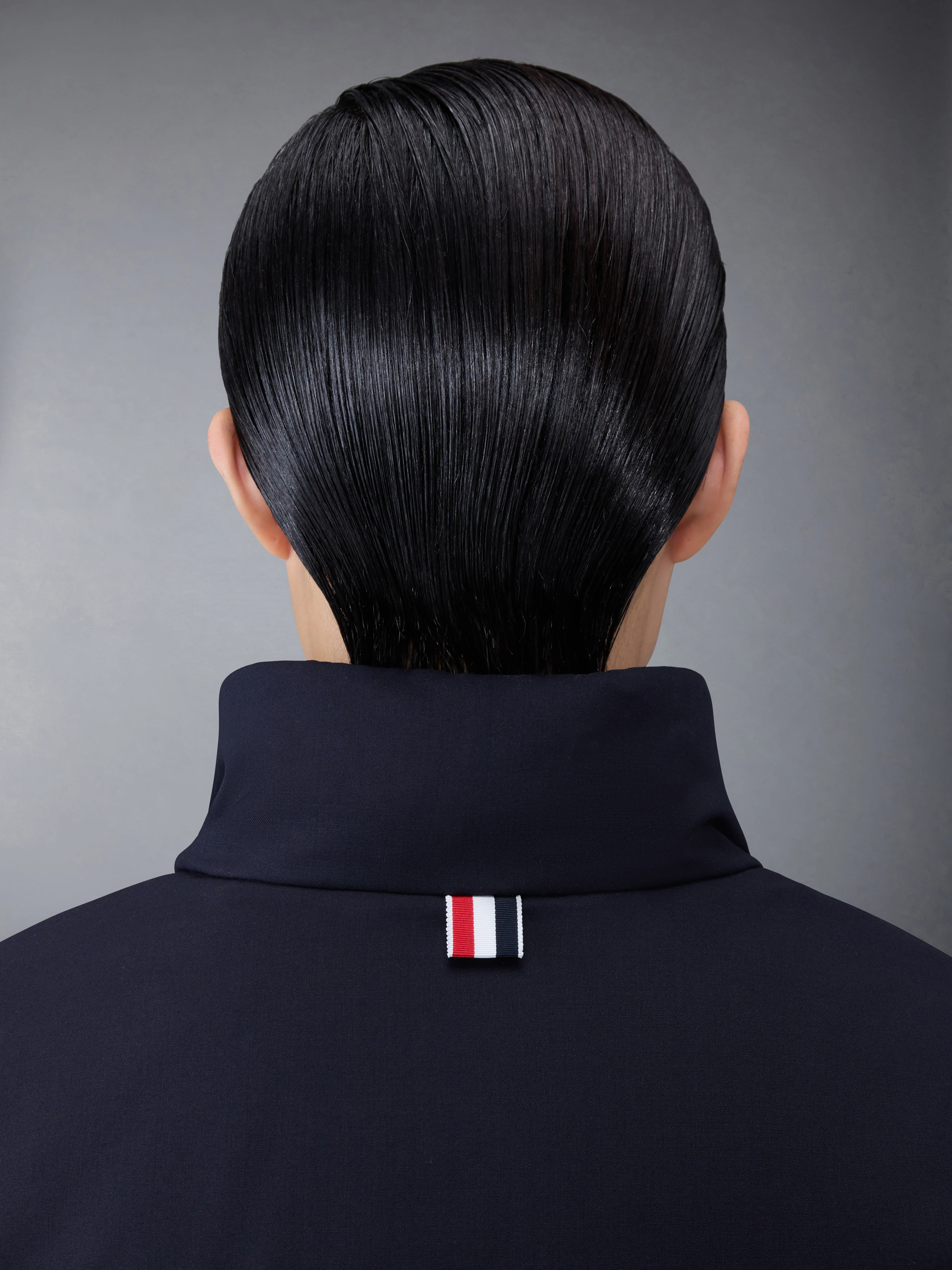13739-ultralight-tech-and-plain-weave-down-reversible-4-bar-jacket-6.webp Ultralight Tech and Plain Weave Down Reversible 4-Bar Jacket
