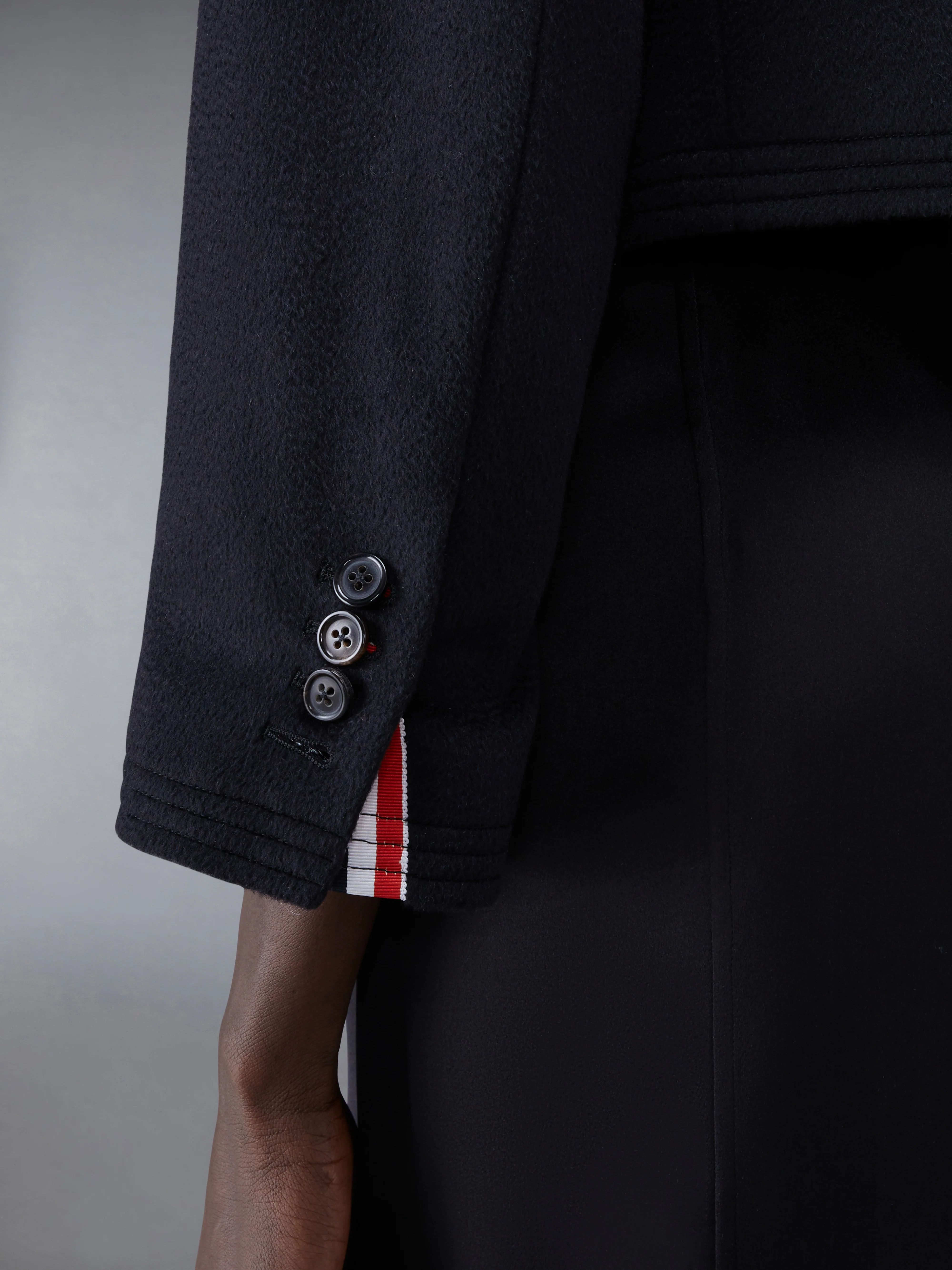 15004-zibeline-coat-weight-cashmere-velvet-collar-cropped-chesterfield-coat-6.webp ZIBELINE COAT WEIGHT CASHMERE VELVET COLLAR CROPPED CHESTERFIELD COAT