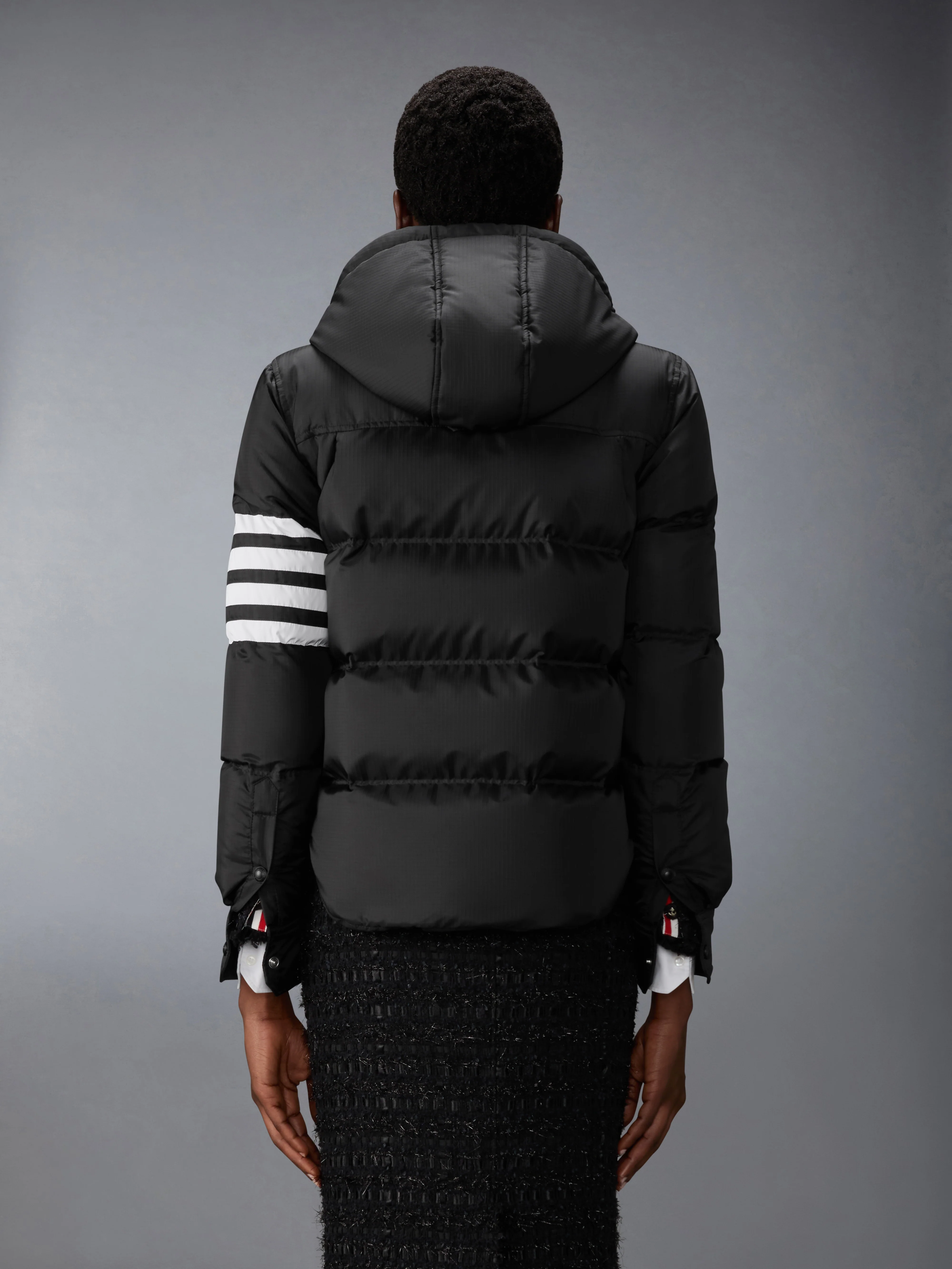 1541-shiny-ripstop-lightweight-down-filled-4-bar-jacket-3.webp SHINY RIPSTOP LIGHTWEIGHT DOWN FILLED 4-BAR JACKET