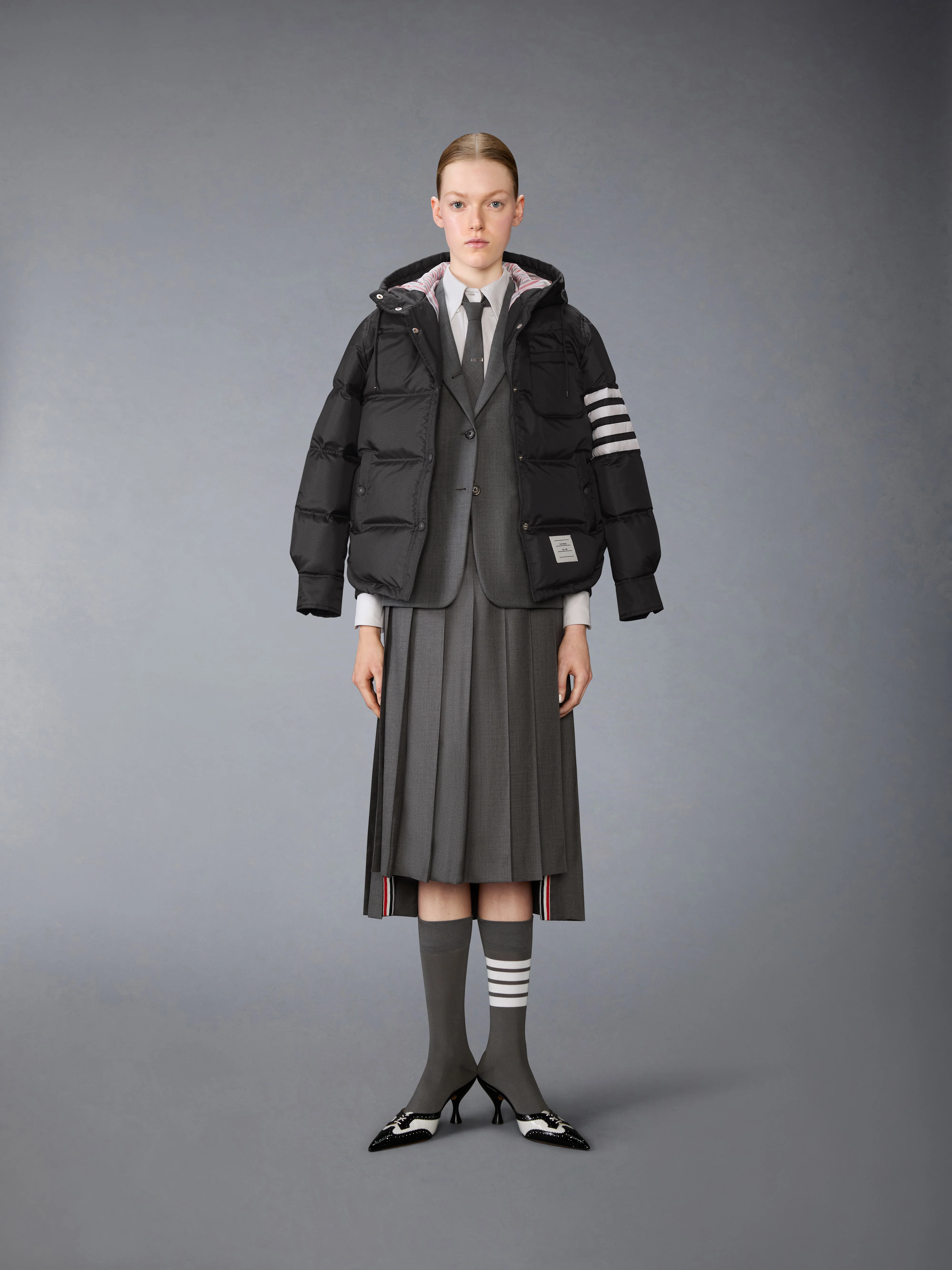1569-shiny-ripstop-lightweight-down-filled-4-bar-jacket-3.webp SHINY RIPSTOP LIGHTWEIGHT DOWN FILLED 4-BAR JACKET