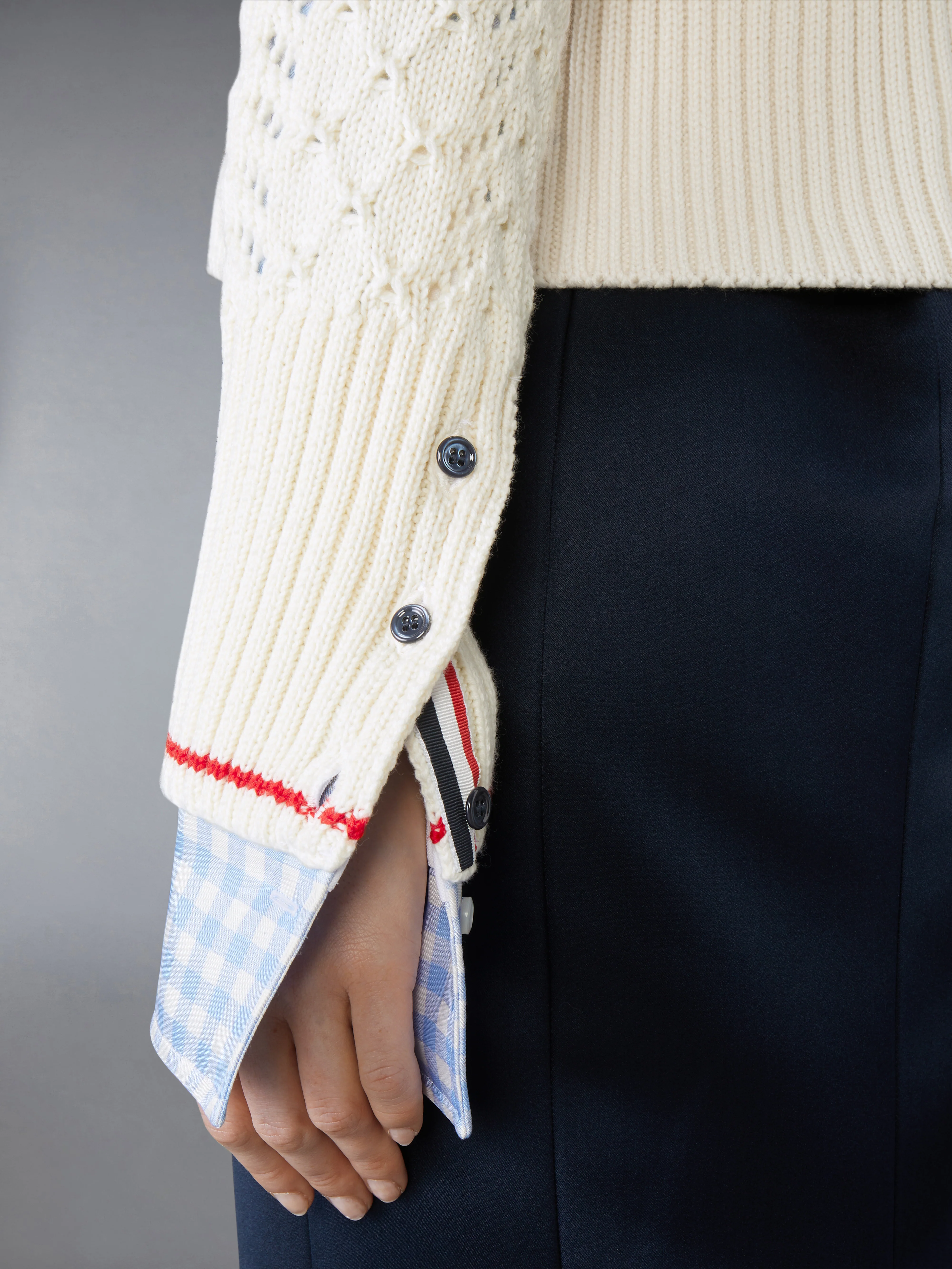 157-cable-pointelle-stitch-merino-wool-4-bar-cardigan-4.webp CABLE POINTELLE STITCH MERINO WOOL 4-BAR CARDIGAN