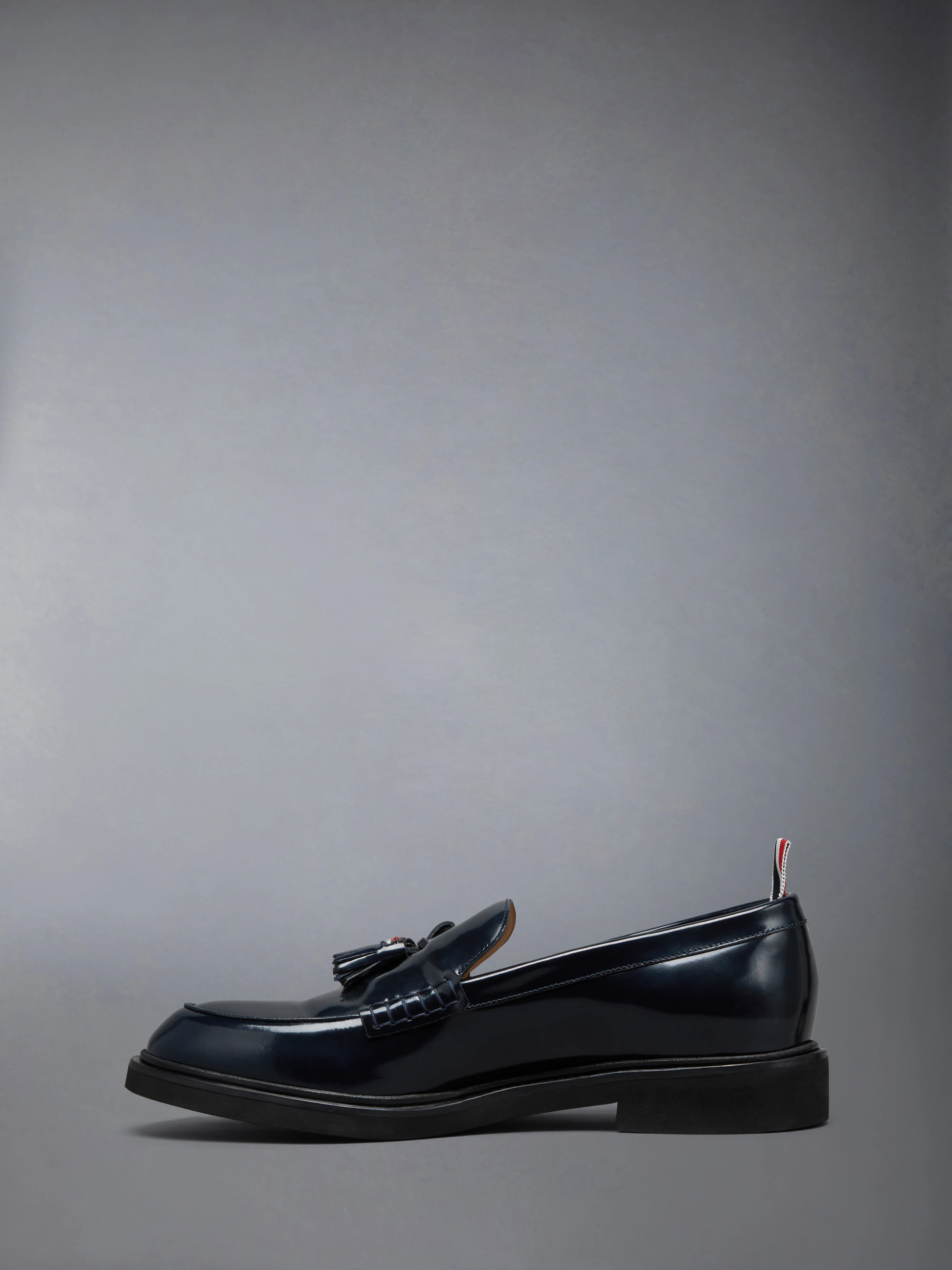 1910-spazzolato-leather-tassle-loafer-3.webp SPAZZOLATO LEATHER TASSLE LOAFER
