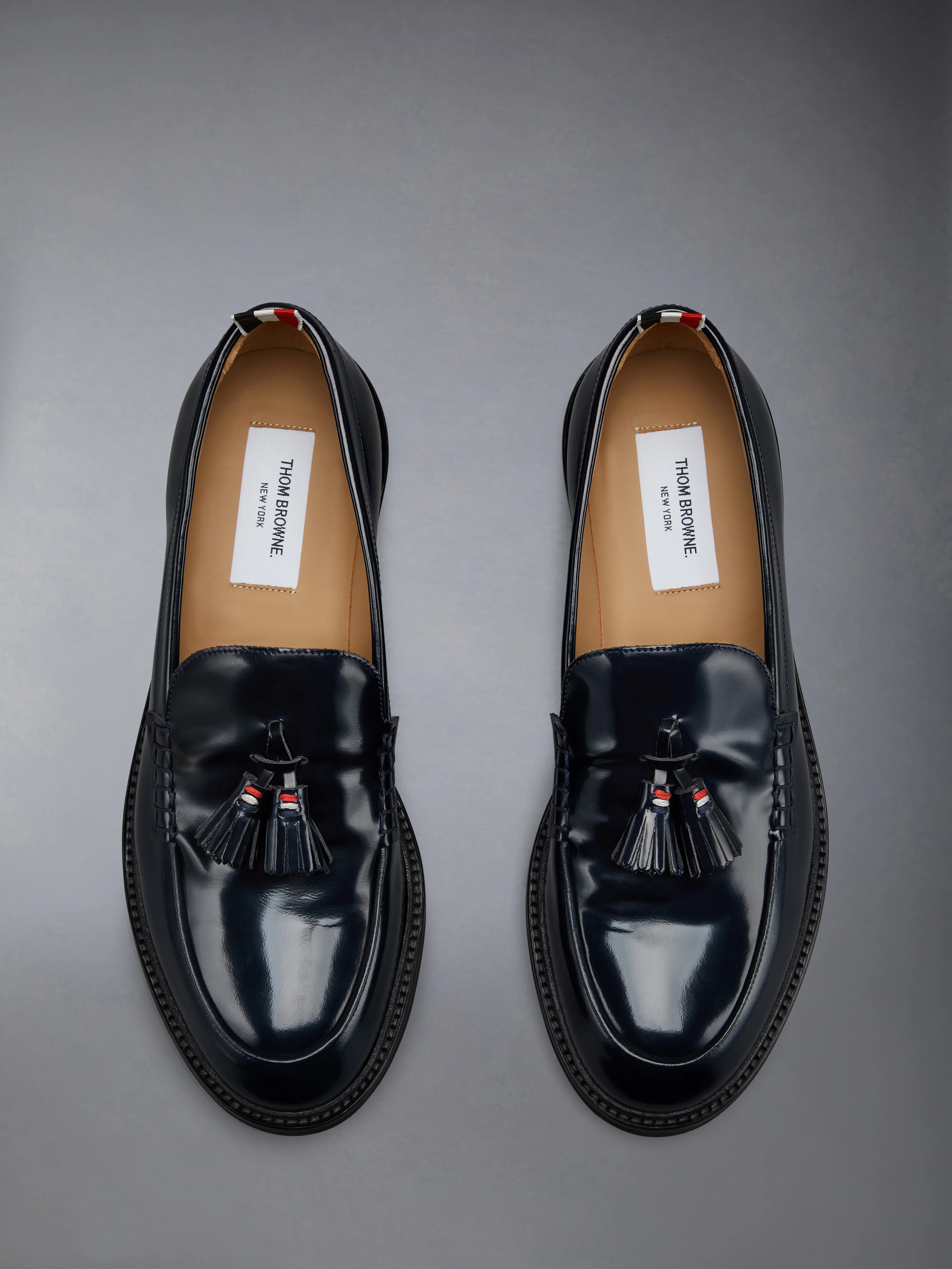 1910-spazzolato-leather-tassle-loafer-5.webp SPAZZOLATO LEATHER TASSLE LOAFER