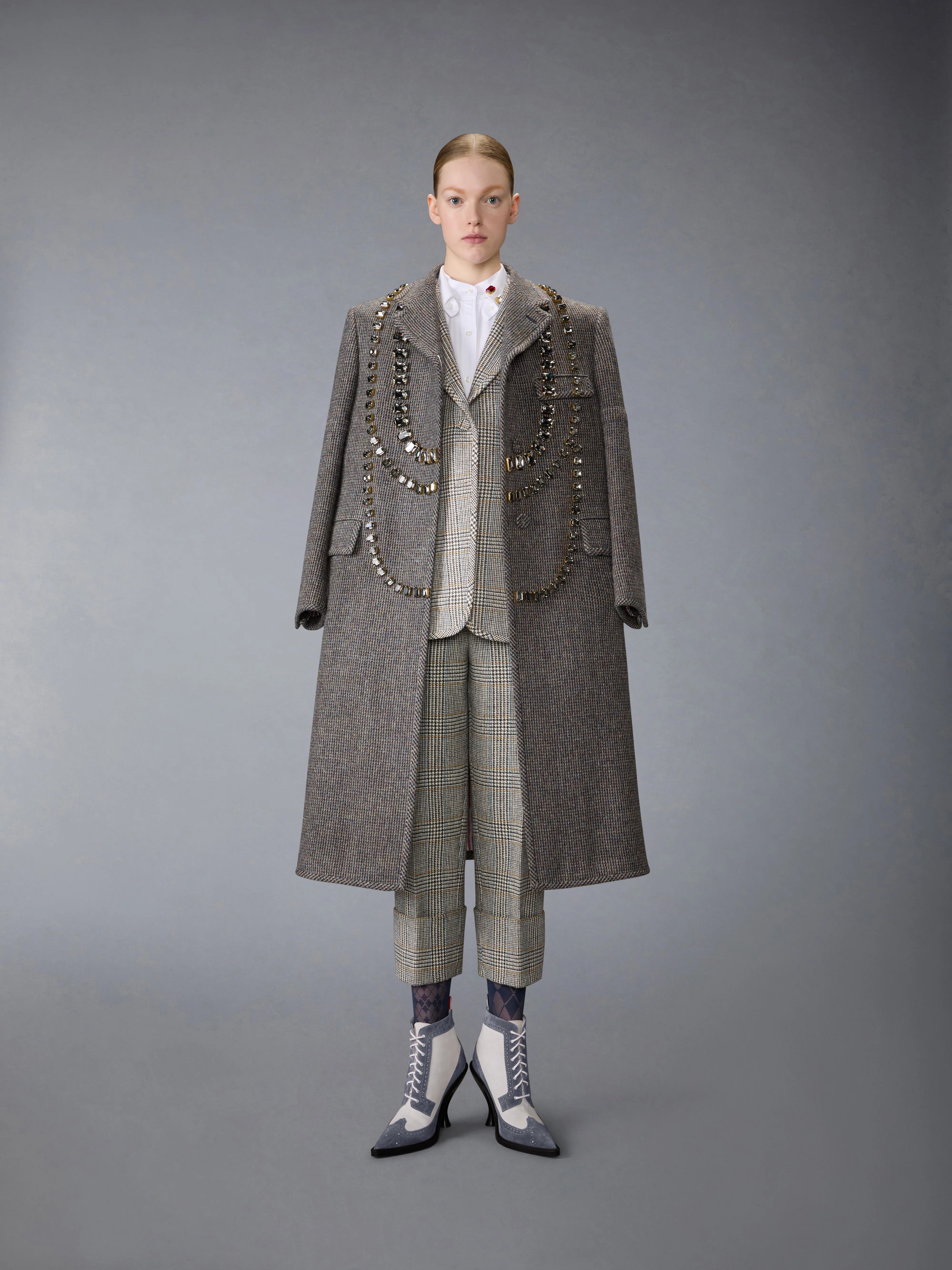 2248-micro-check-chesterfield-trompe-l-oeil-coatwith-swarovki-crystal-4.webp MICRO CHECK CHESTERFIELD TROMPE L'OEIL COATWITH SWAROVKI CRYSTAL