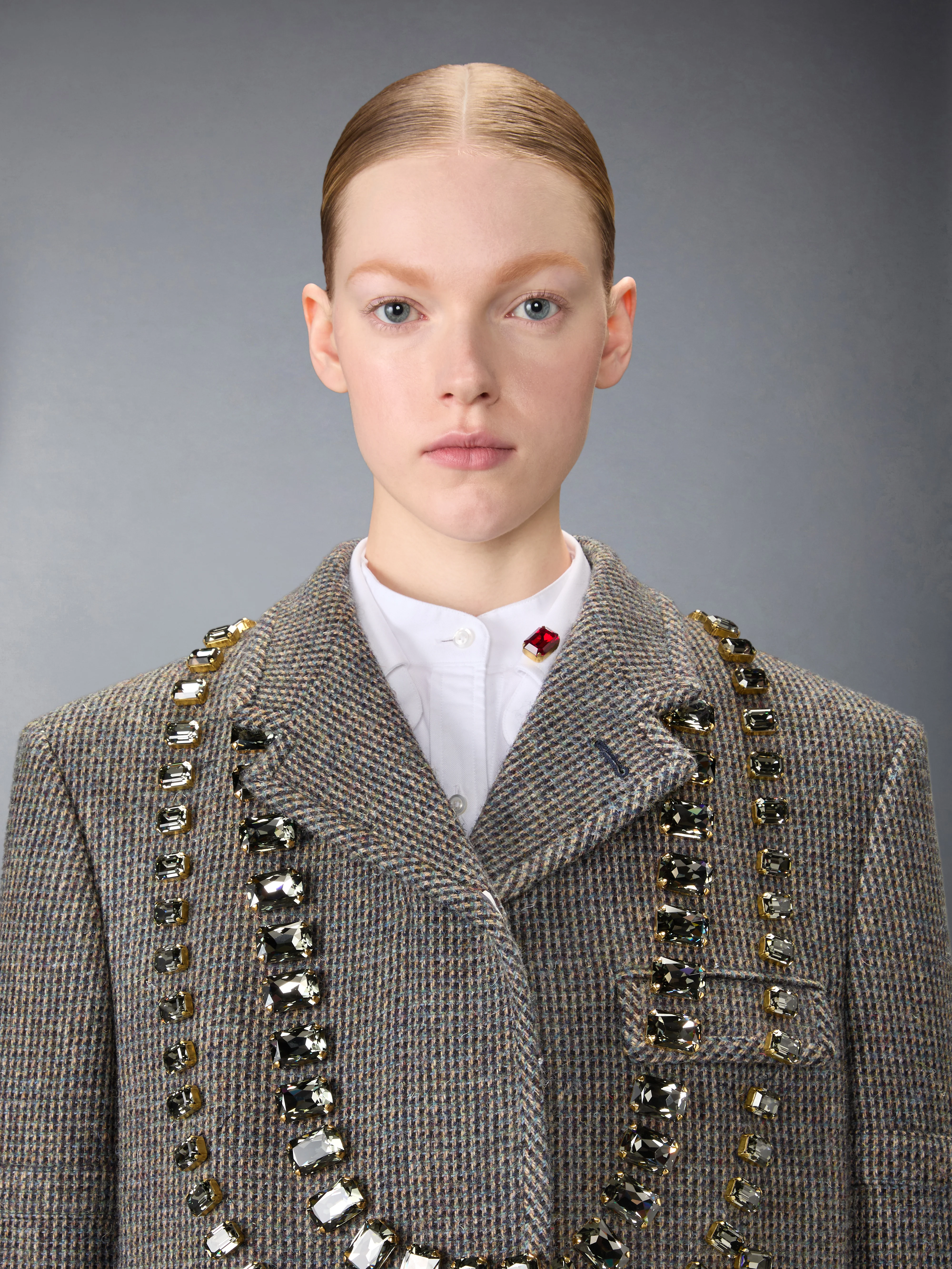2248-micro-check-chesterfield-trompe-l-oeil-coatwith-swarovki-crystal-6.webp MICRO CHECK CHESTERFIELD TROMPE L'OEIL COATWITH SWAROVKI CRYSTAL
