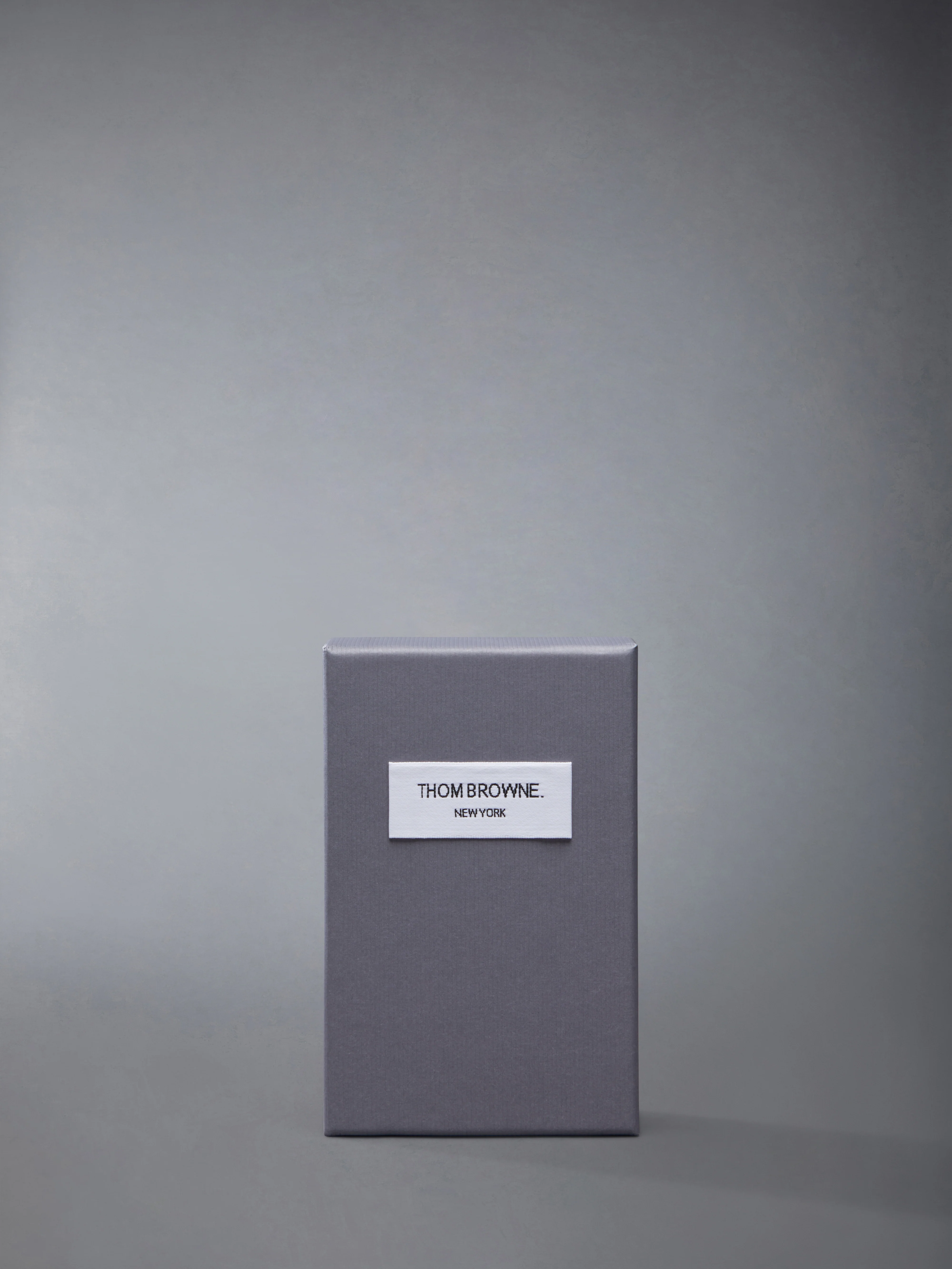 2271-09-27-65-05-vetyver-smoke-eau-de-parfum-40ml-4.webp 09.27.65.05 Vetyver & Smoke Eau De Parfum 40ml