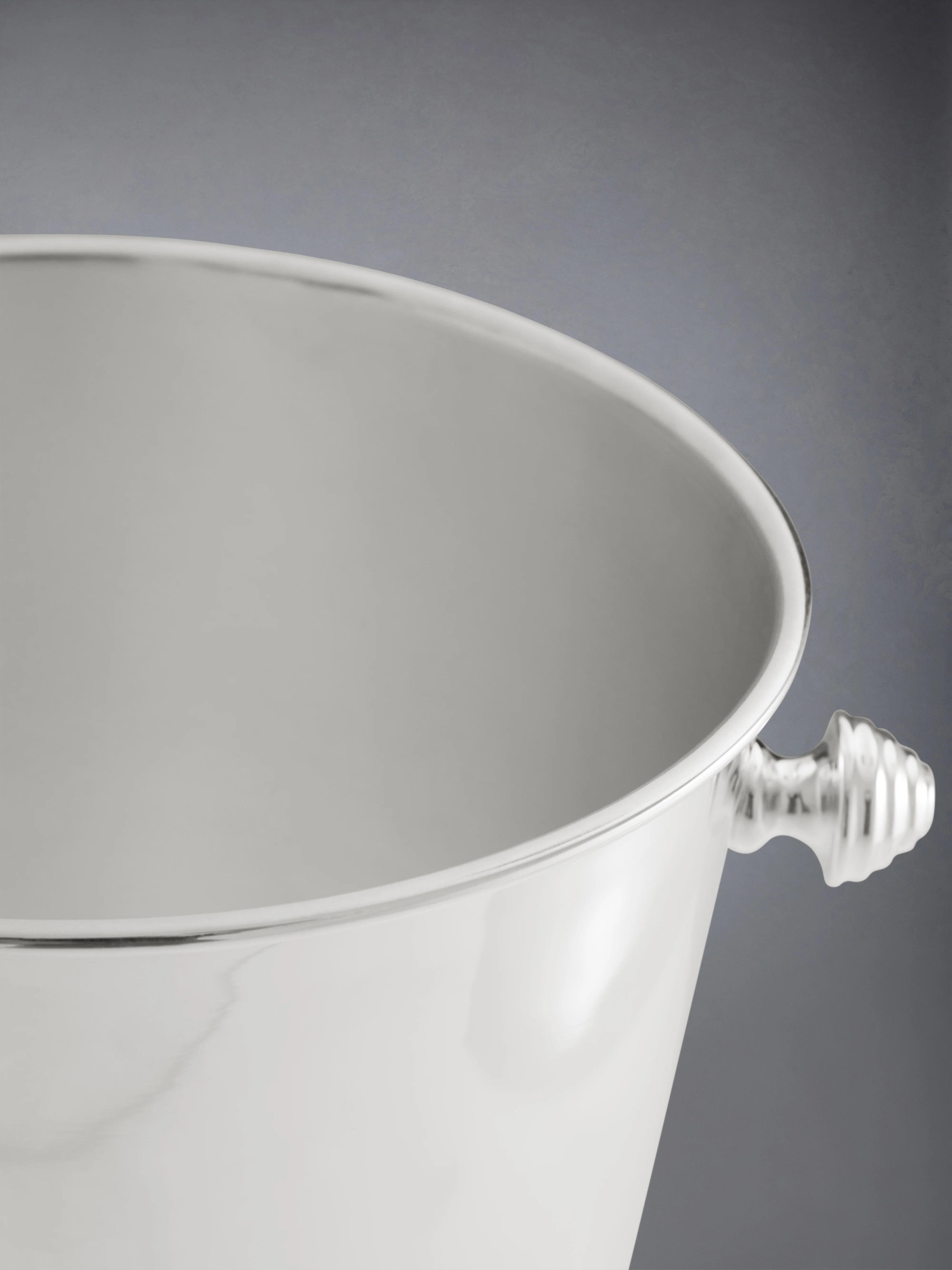 2300-4-bar-christofle-champagne-bucket-4.webp 4-BAR CHRISTOFLE CHAMPAGNE BUCKET