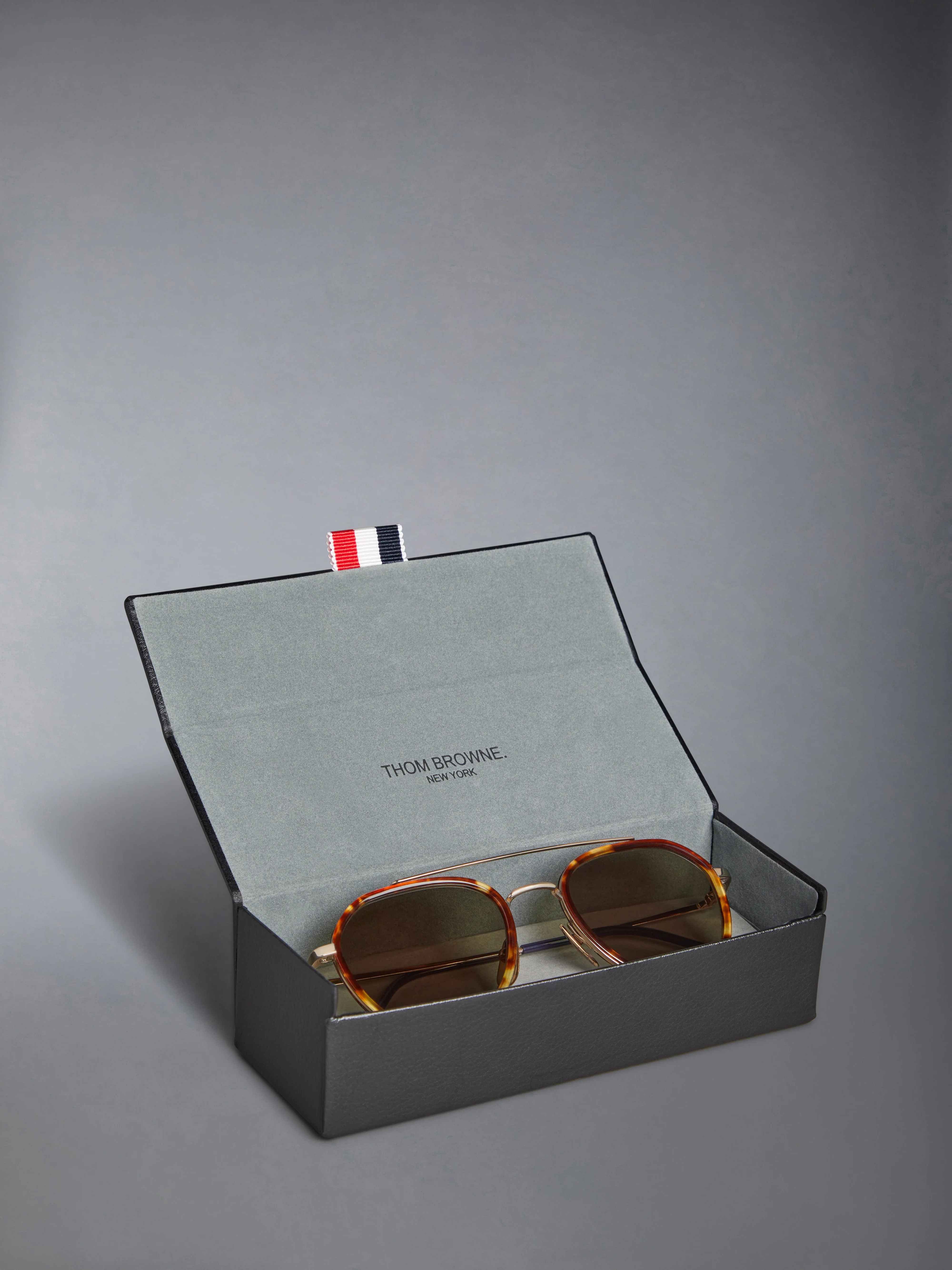 2344-acetate-and-titanium-aviator-sunglasses-8.webp ACETATE AND TITANIUM AVIATOR SUNGLASSES