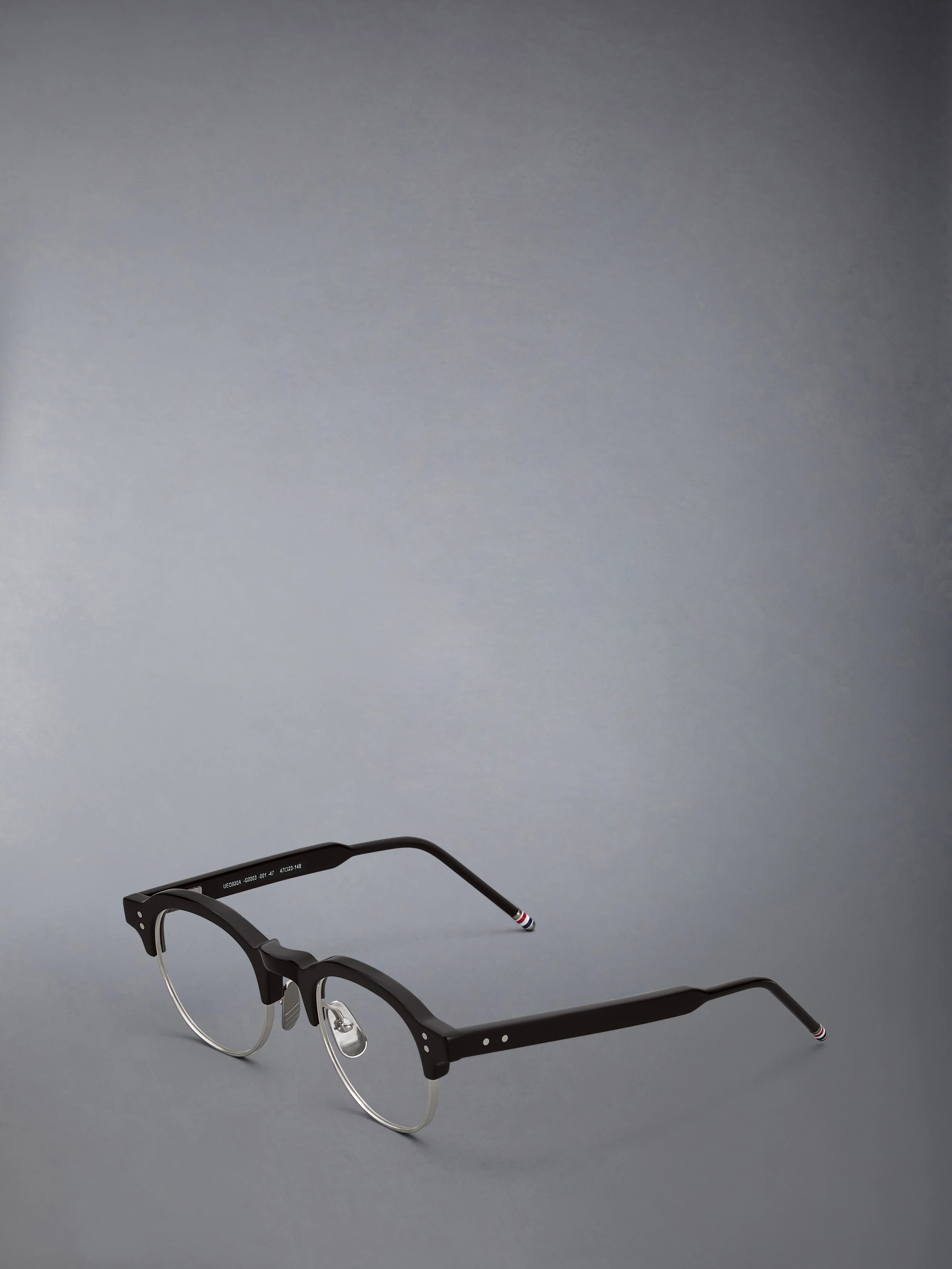 2348-acetate-and-titanium-oval-eyeglasses-6.webp ACETATE AND TITANIUM OVAL EYEGLASSES