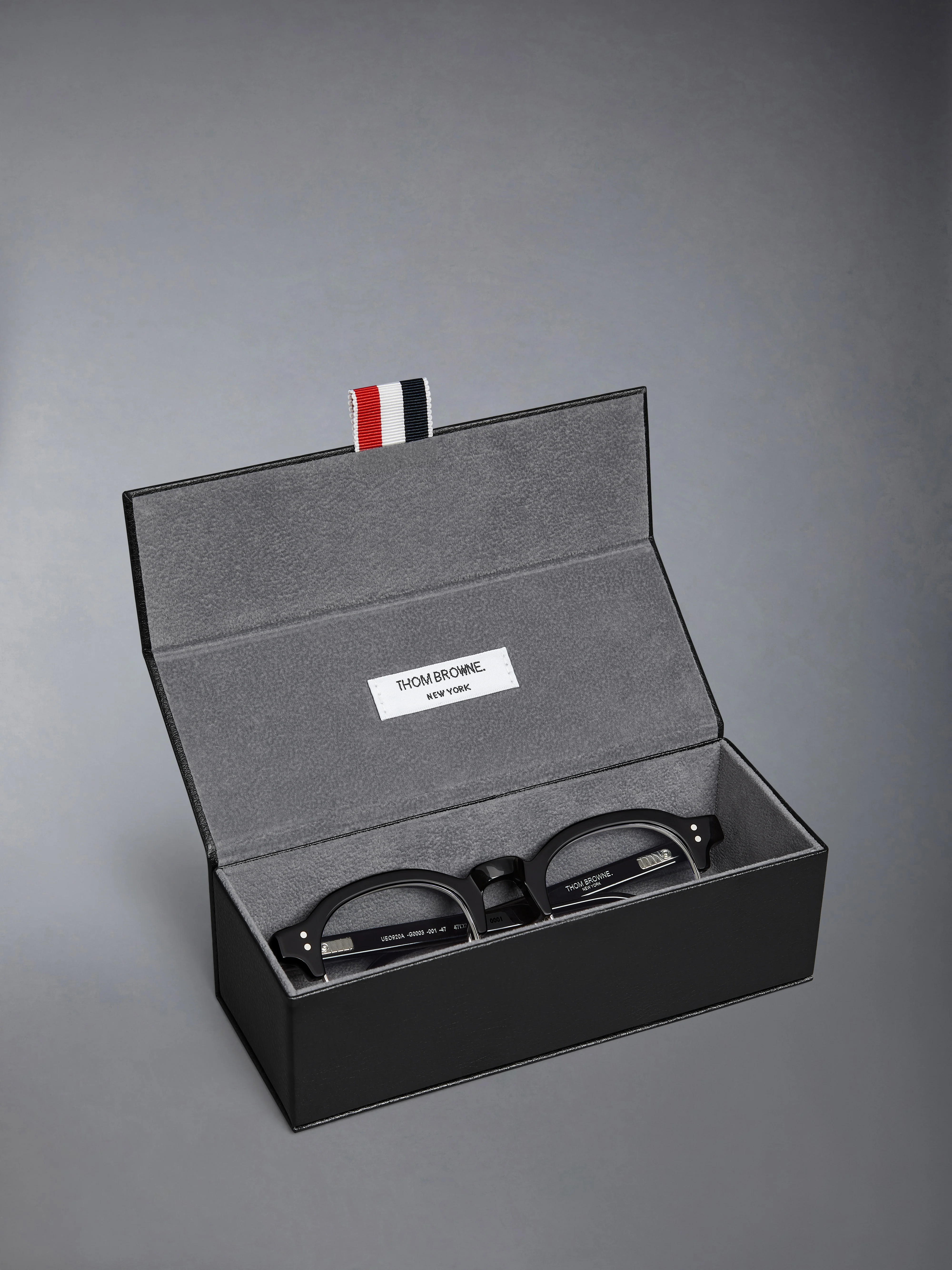 2348-acetate-and-titanium-oval-eyeglasses-8.webp ACETATE AND TITANIUM OVAL EYEGLASSES