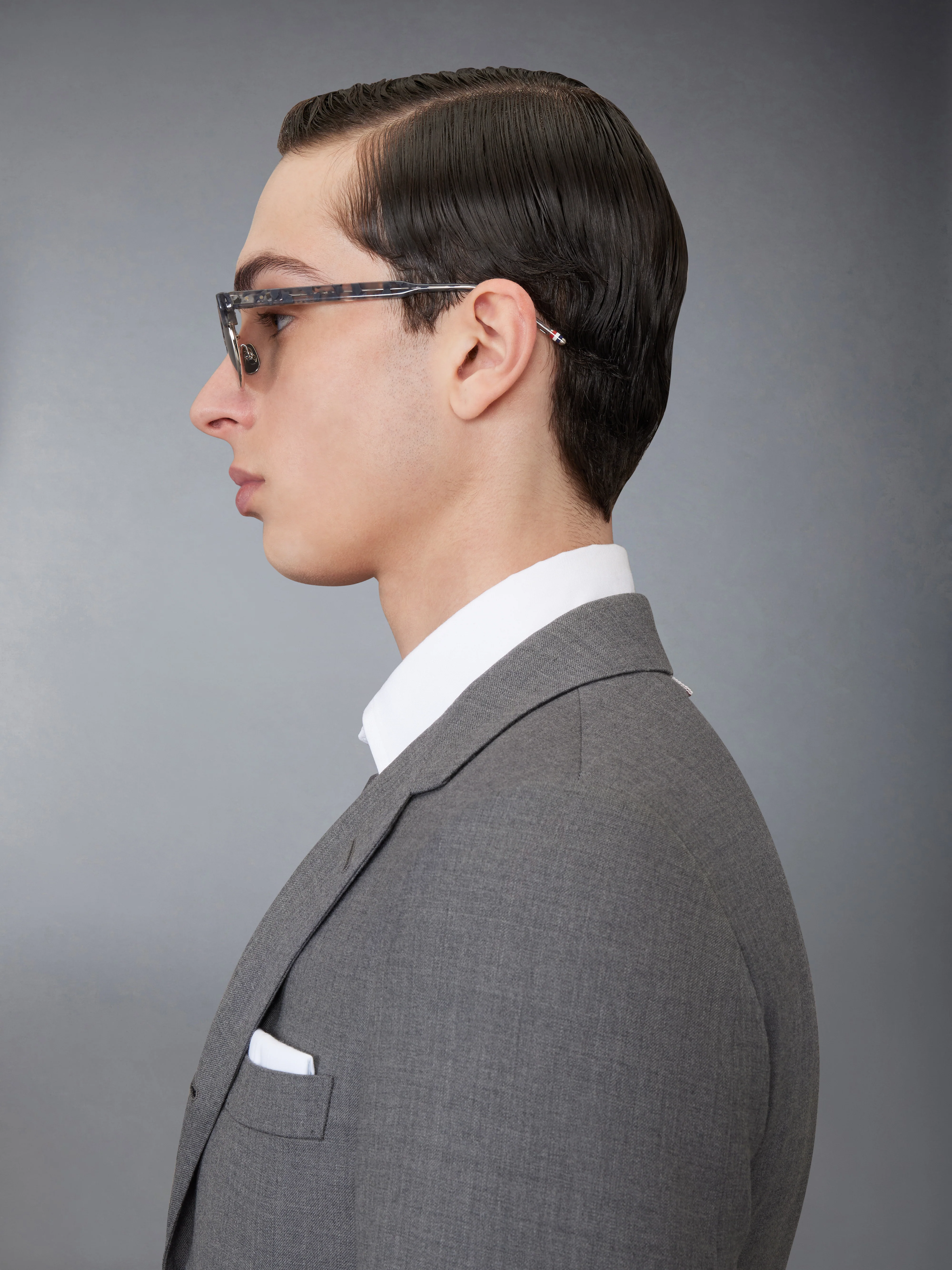 2349-acetate-and-titanium-oval-sunglasses-4.webp ACETATE AND TITANIUM OVAL SUNGLASSES
