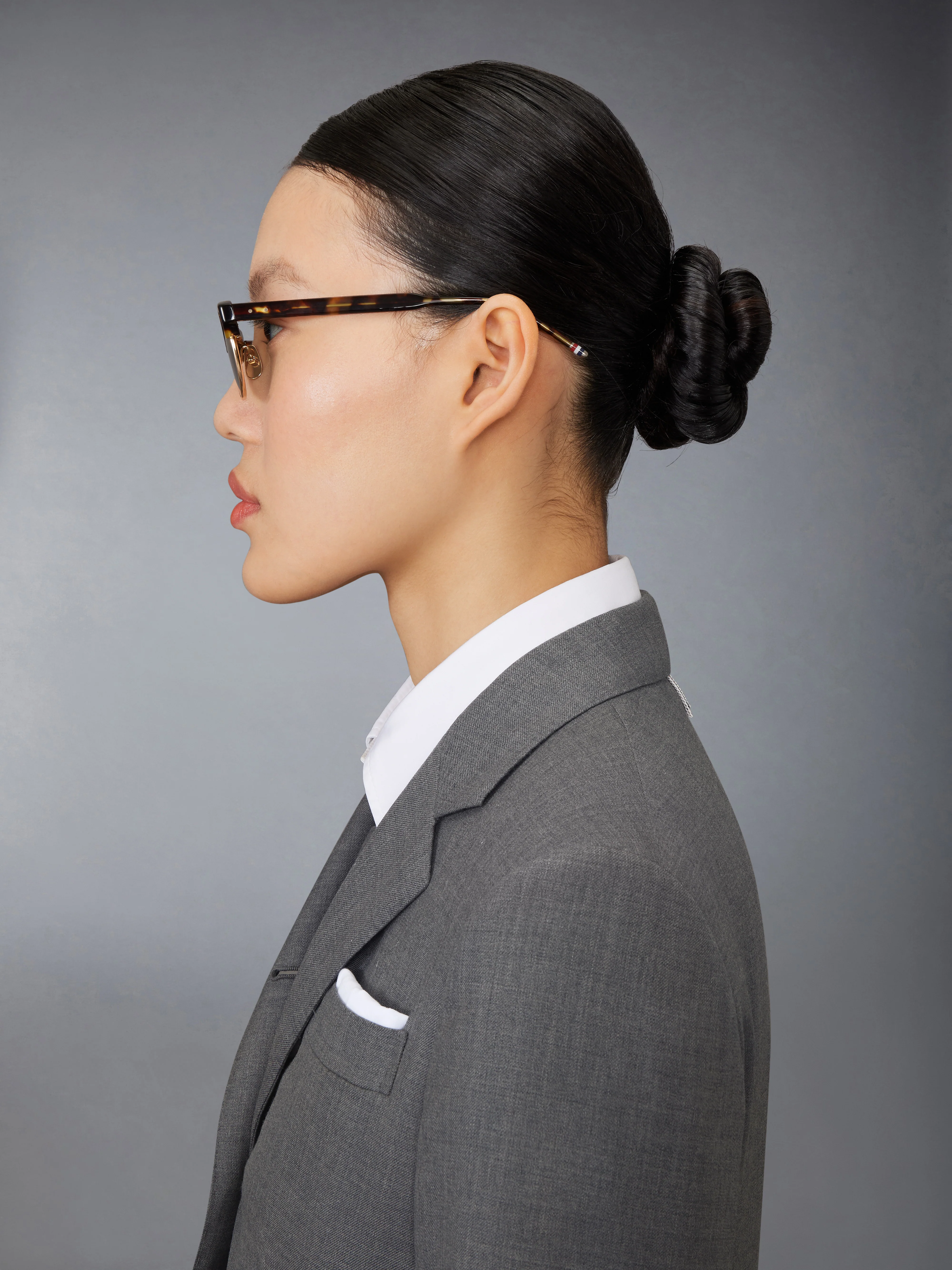 2350-acetate-and-titanium-oval-sunglasses-4.webp ACETATE AND TITANIUM OVAL SUNGLASSES