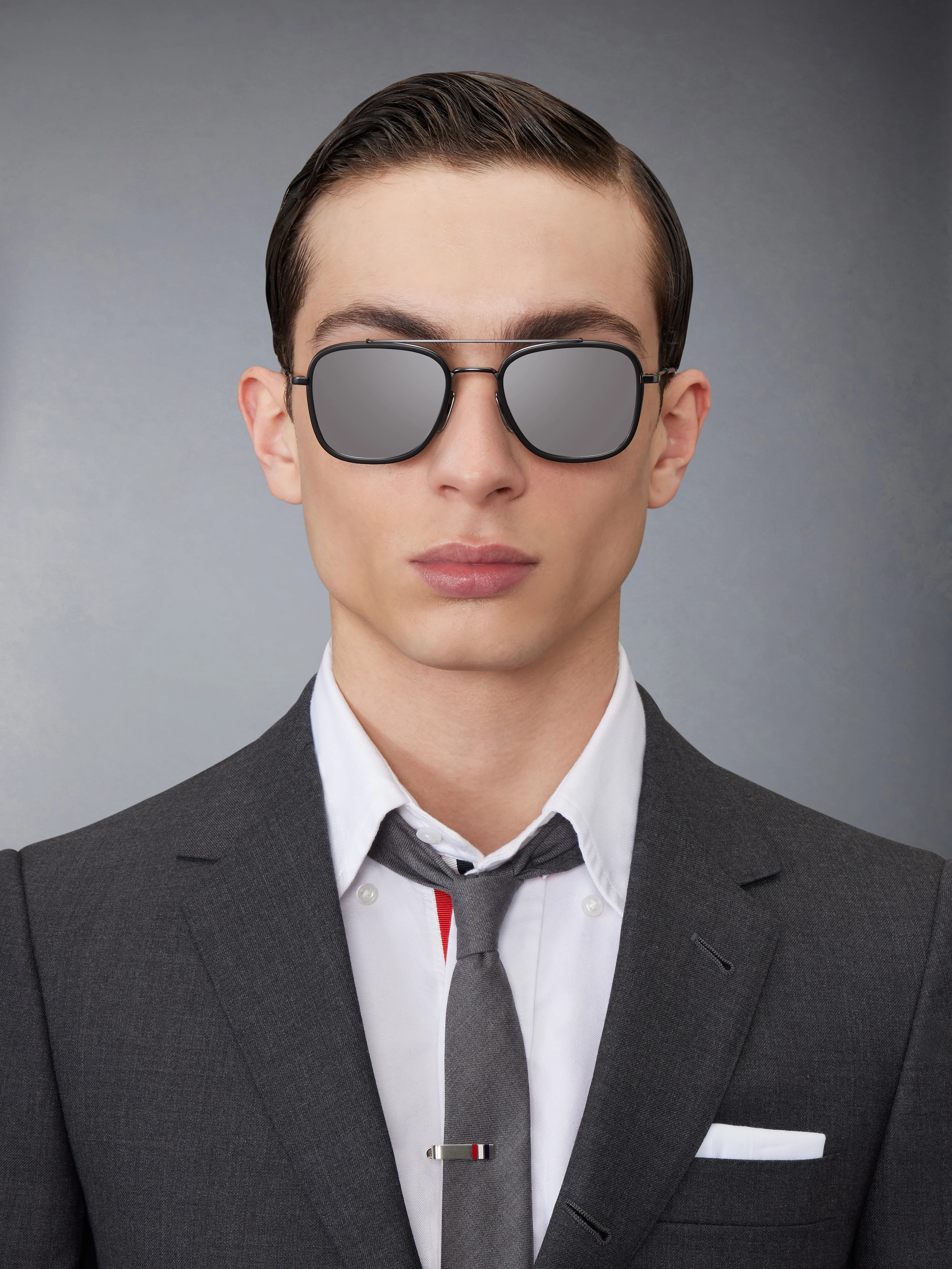 2352-acetate-and-titanium-rectangular-aviator-sunglasses-3.webp ACETATE AND TITANIUM RECTANGULAR AVIATOR SUNGLASSES